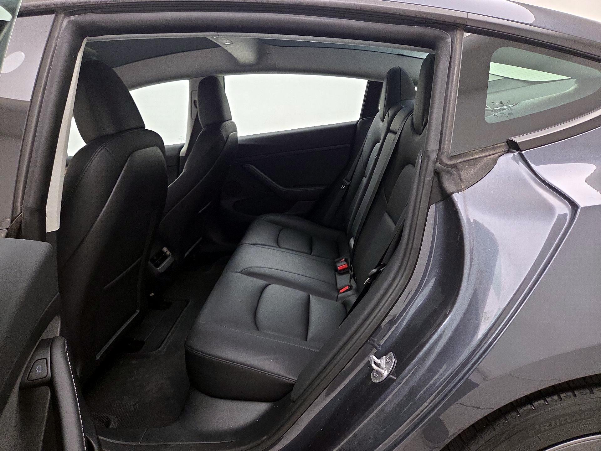 Thumbnail: 2023 Tesla Model 3 - 18