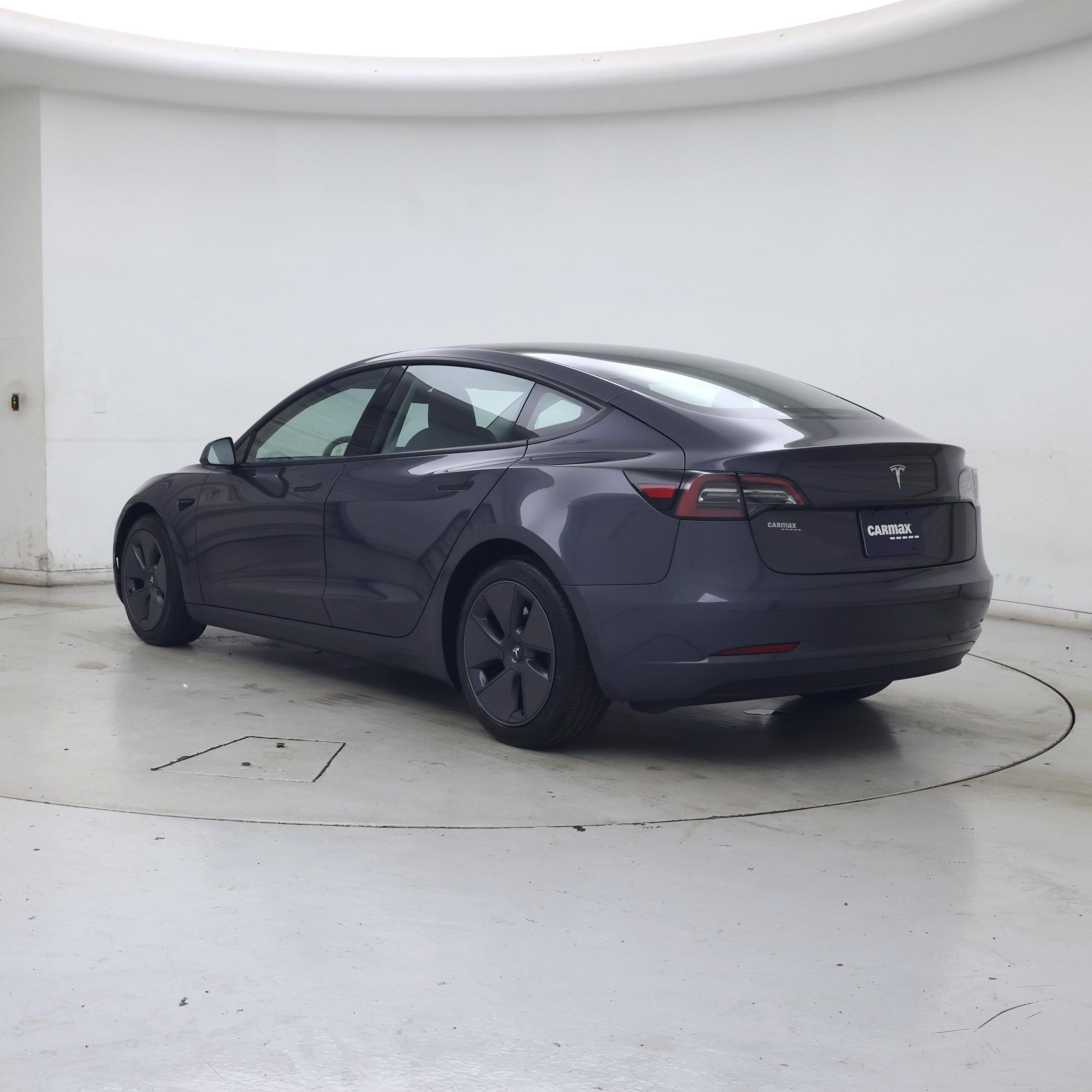 Thumbnail: 2023 Tesla Model 3 - 2