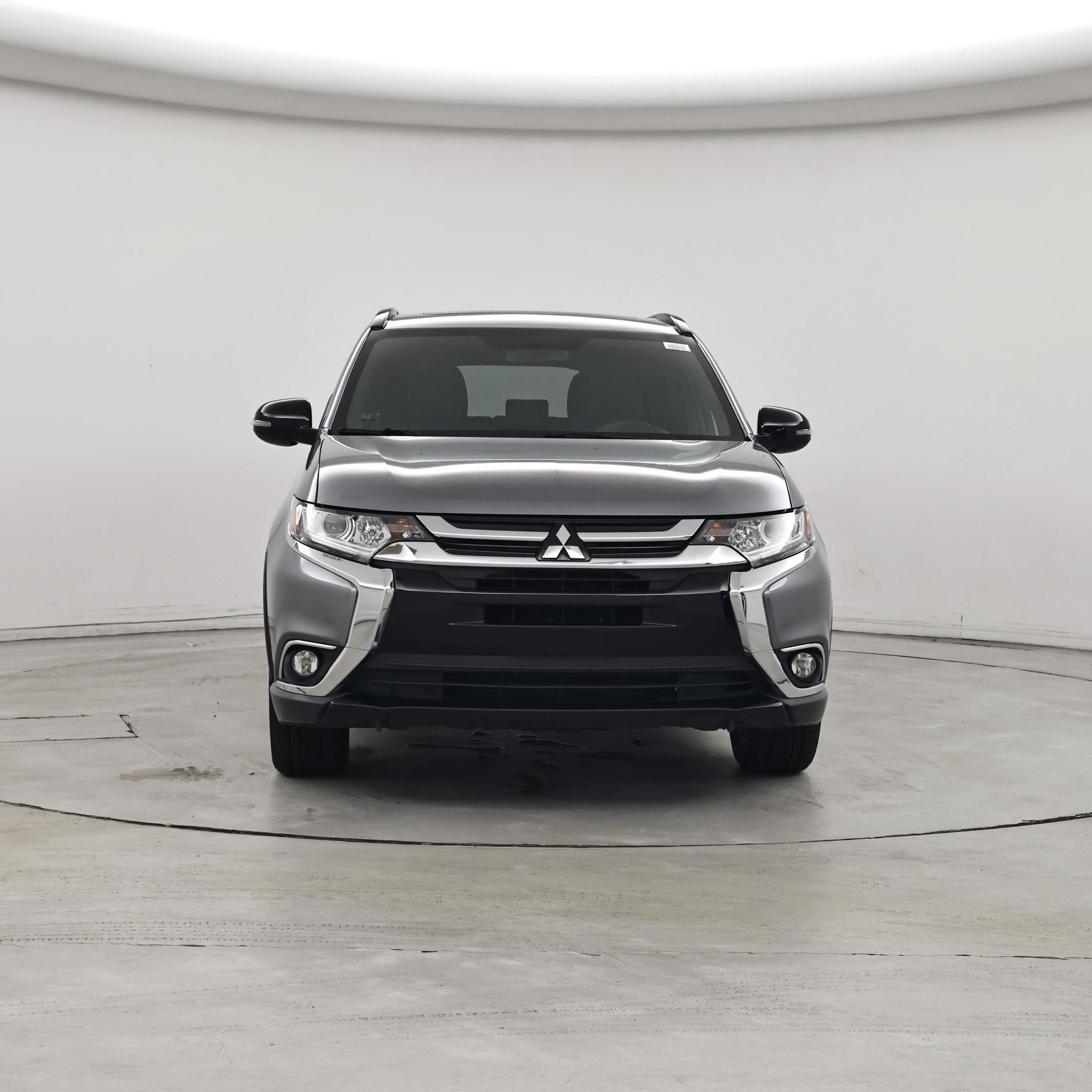 Thumbnail: 2018 Mitsubishi Outlander - 5