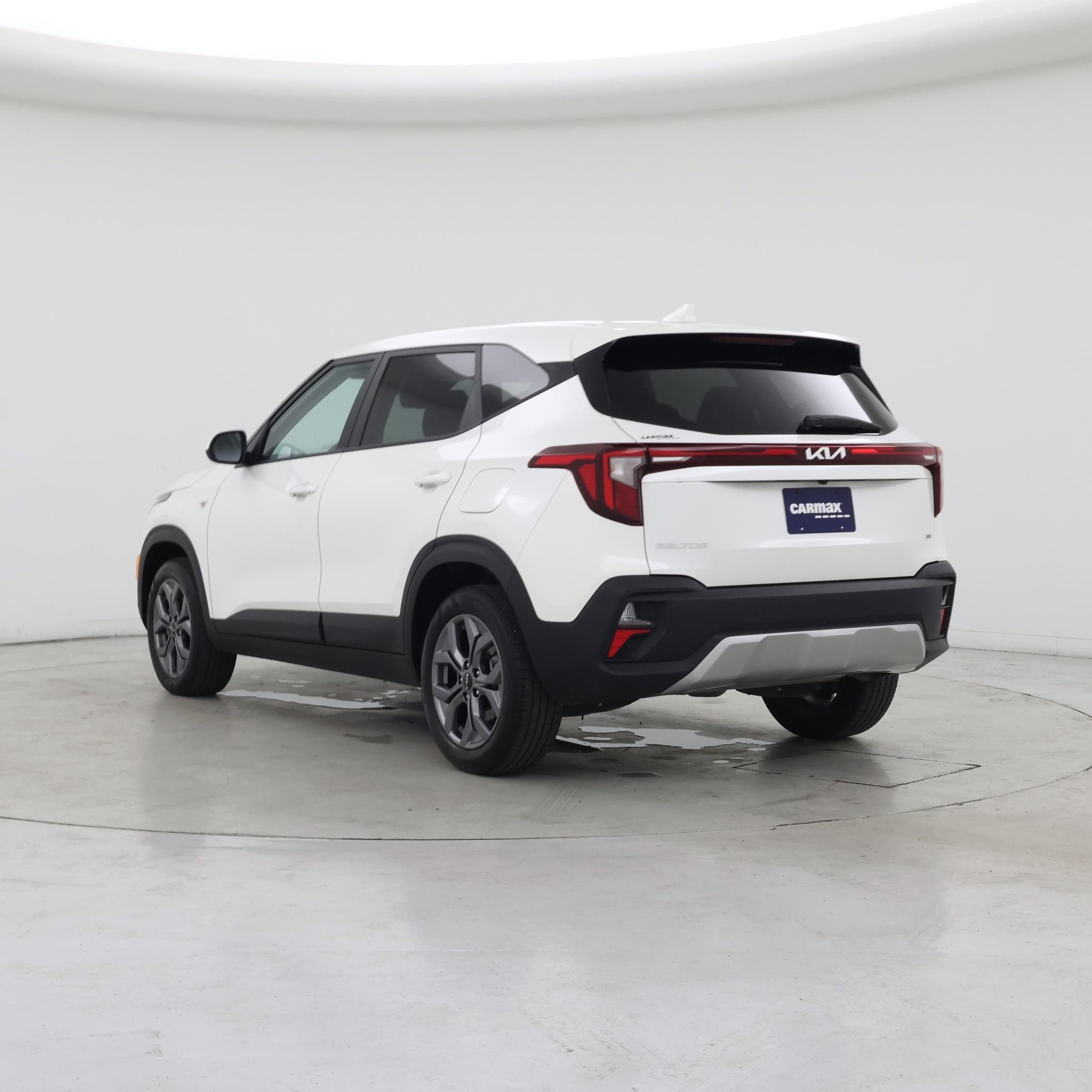 Thumbnail: 2024 Kia Seltos - 2