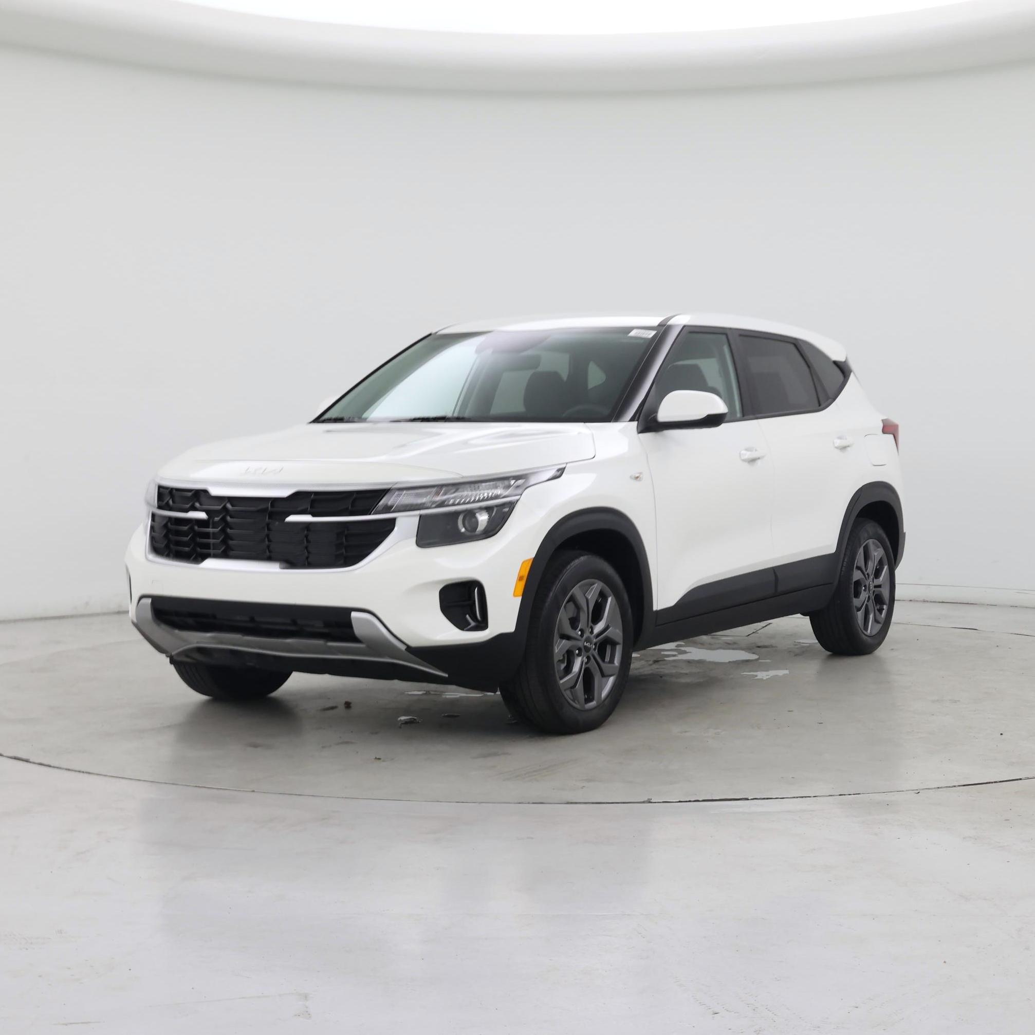 Thumbnail: 2024 Kia Seltos - 4