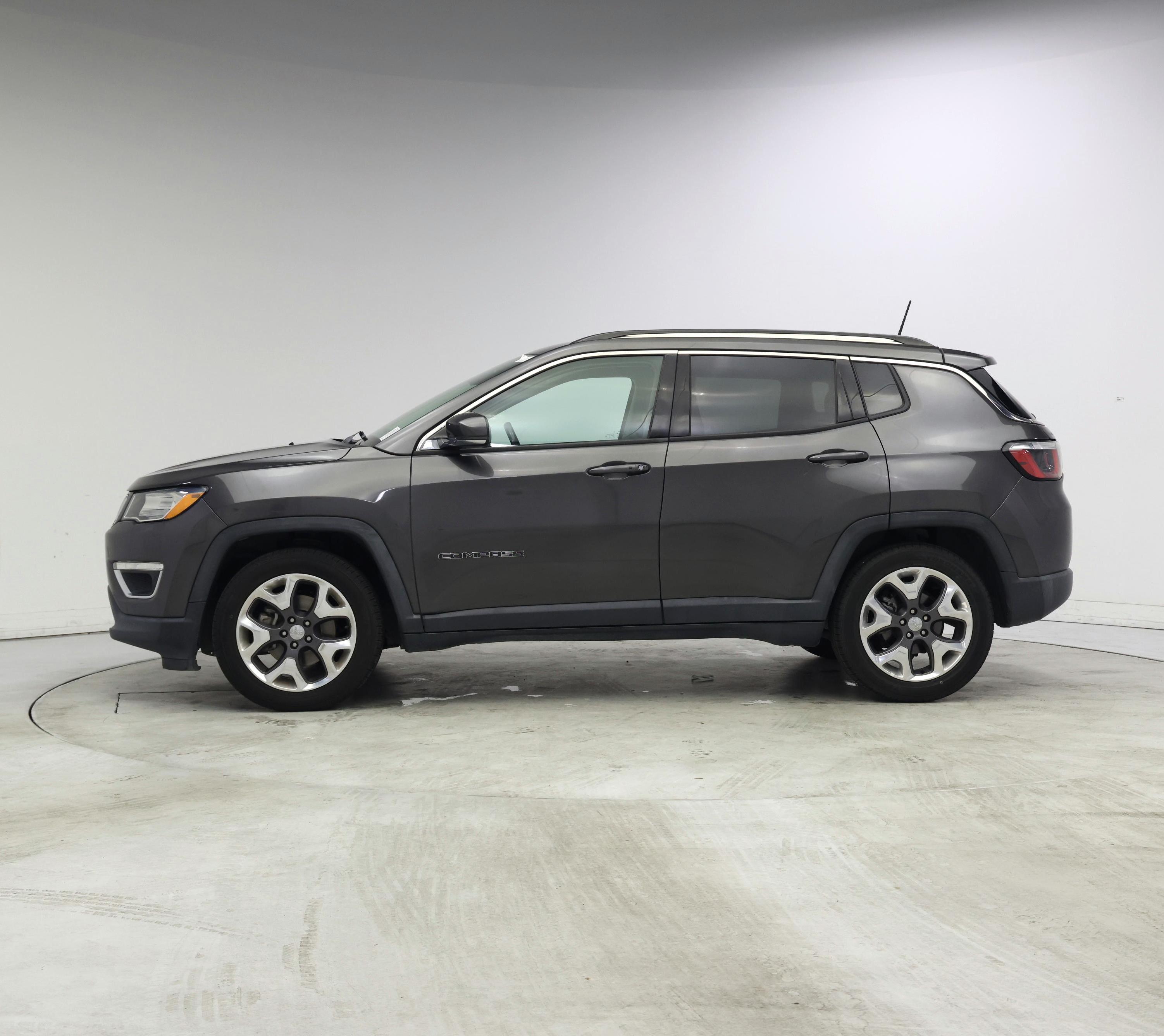 Thumbnail: 2019 Jeep Compass - 3