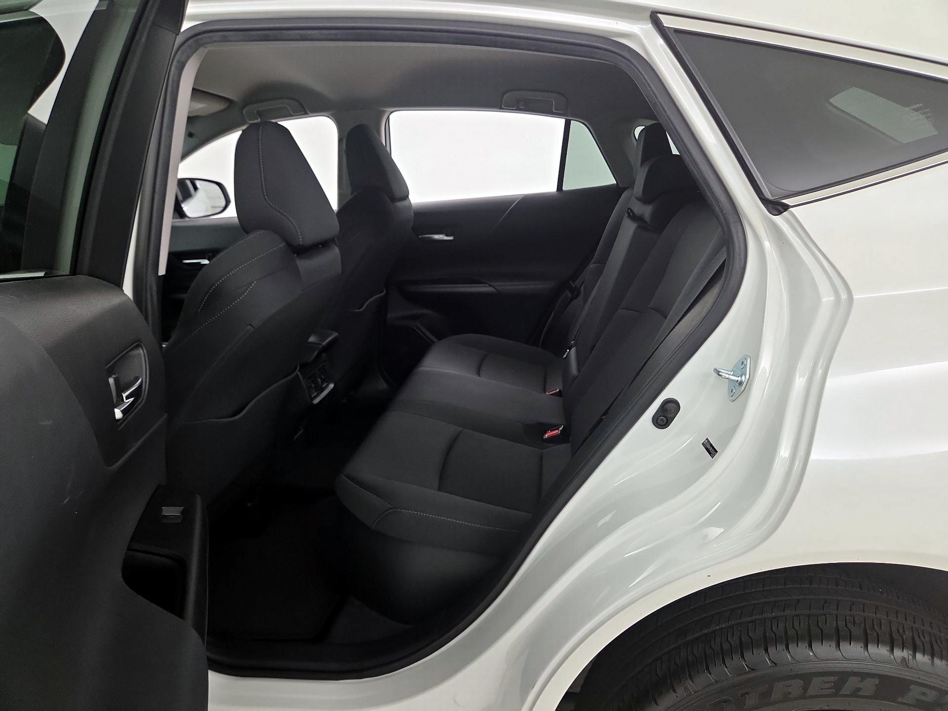 Thumbnail: 2021 Toyota Venza - 19