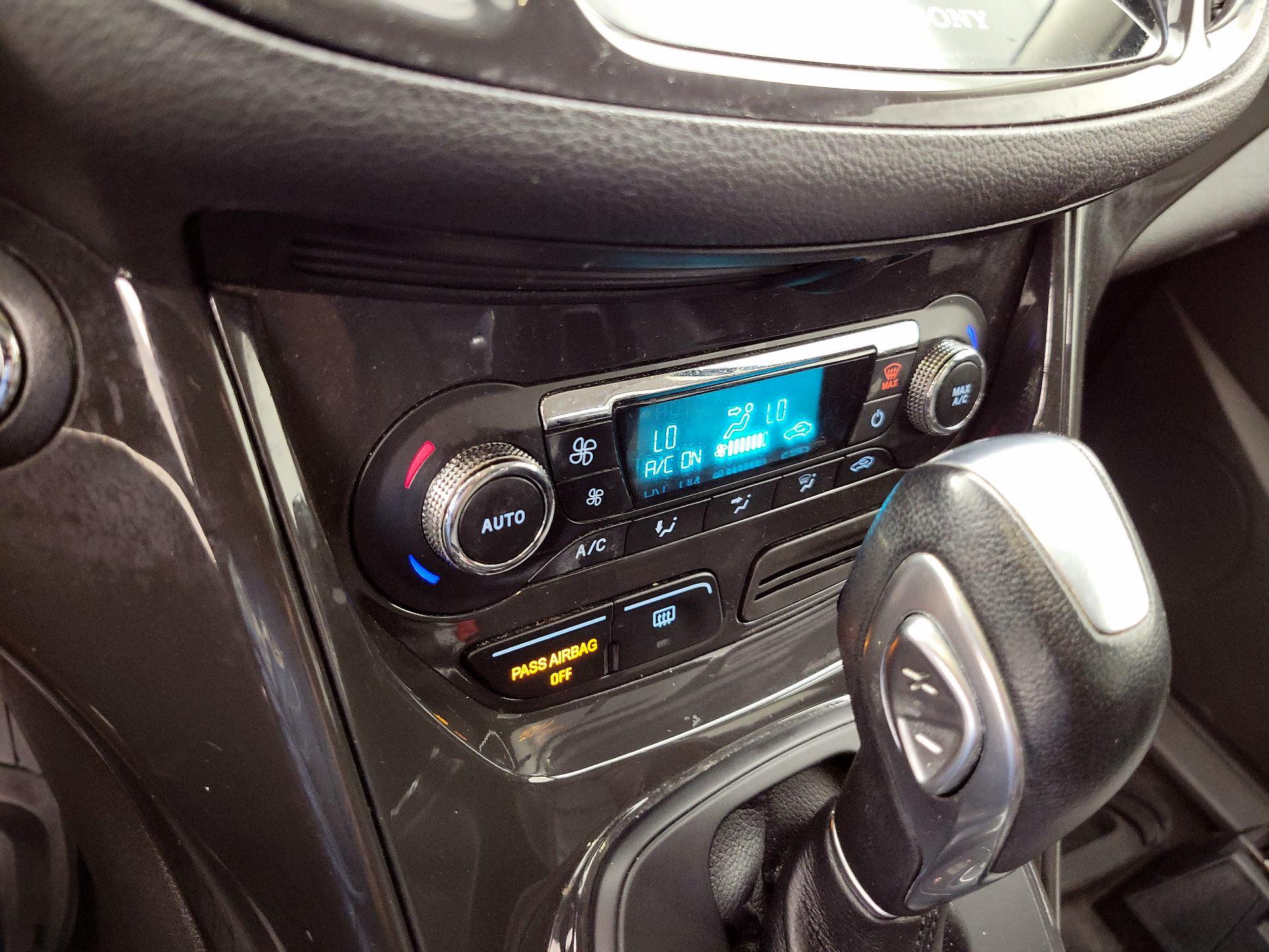 Thumbnail: 2016 Ford Escape - 16