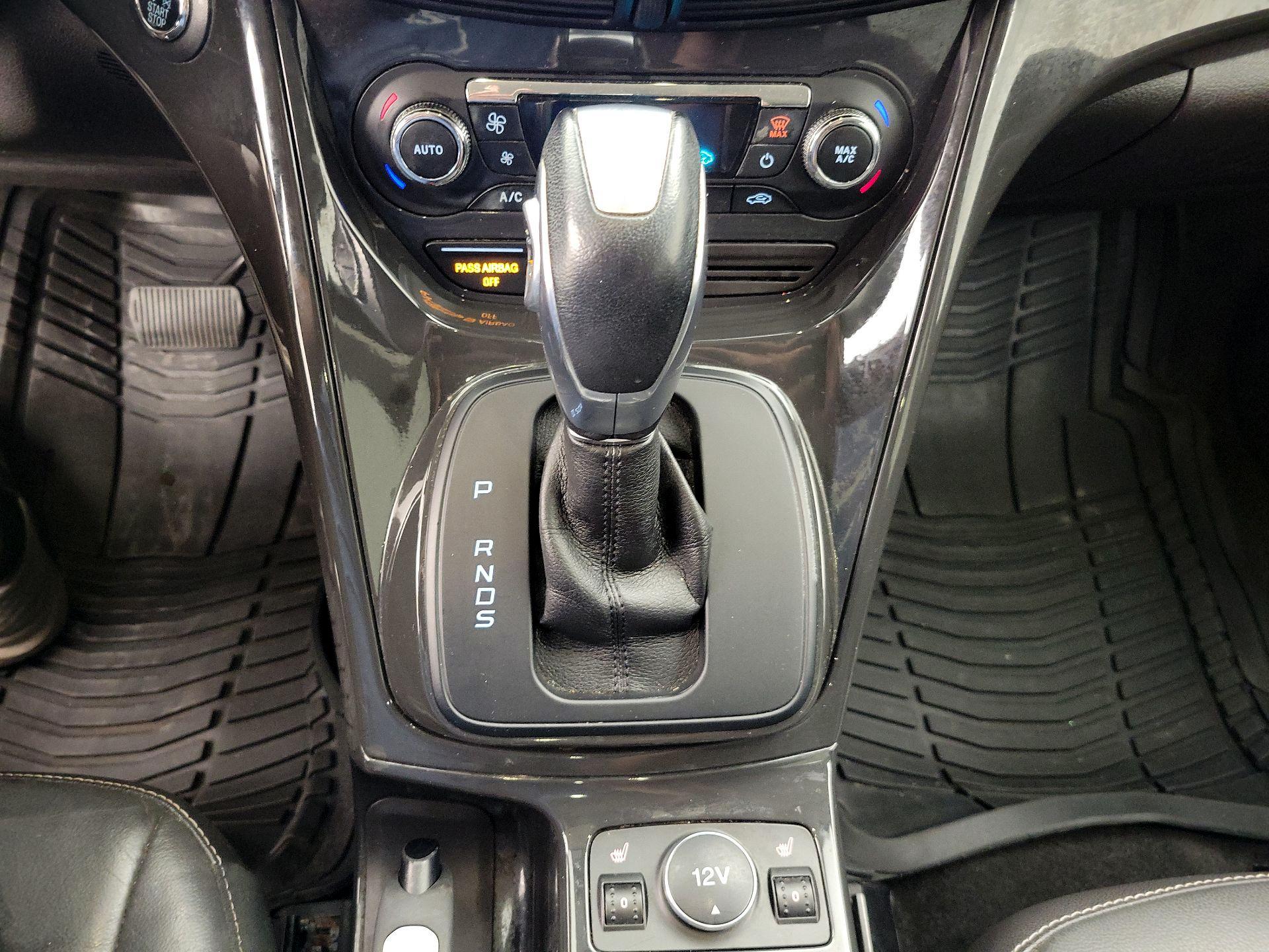 Thumbnail: 2016 Ford Escape - 17