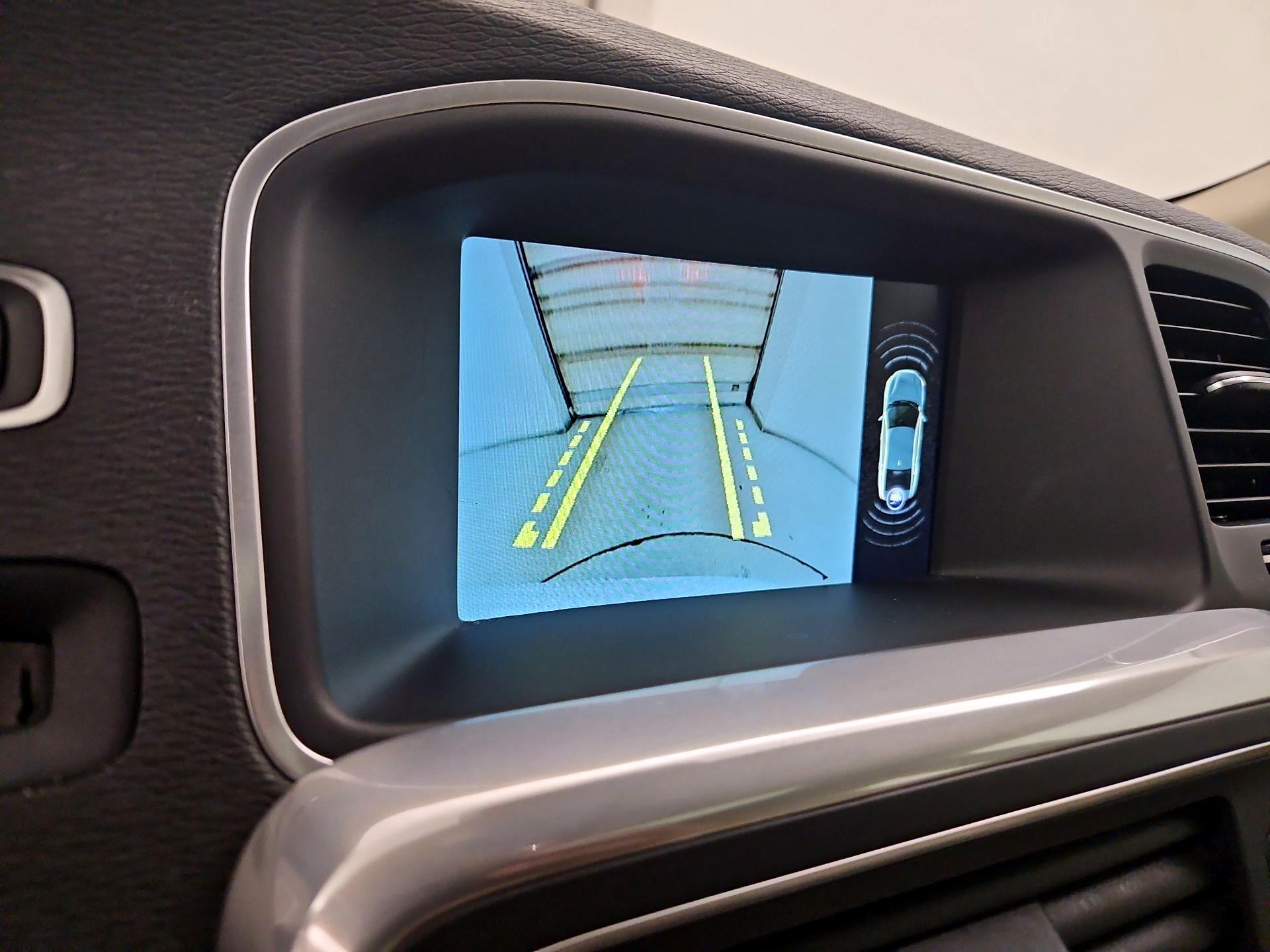 Thumbnail: 2016 Volvo S60 - 14