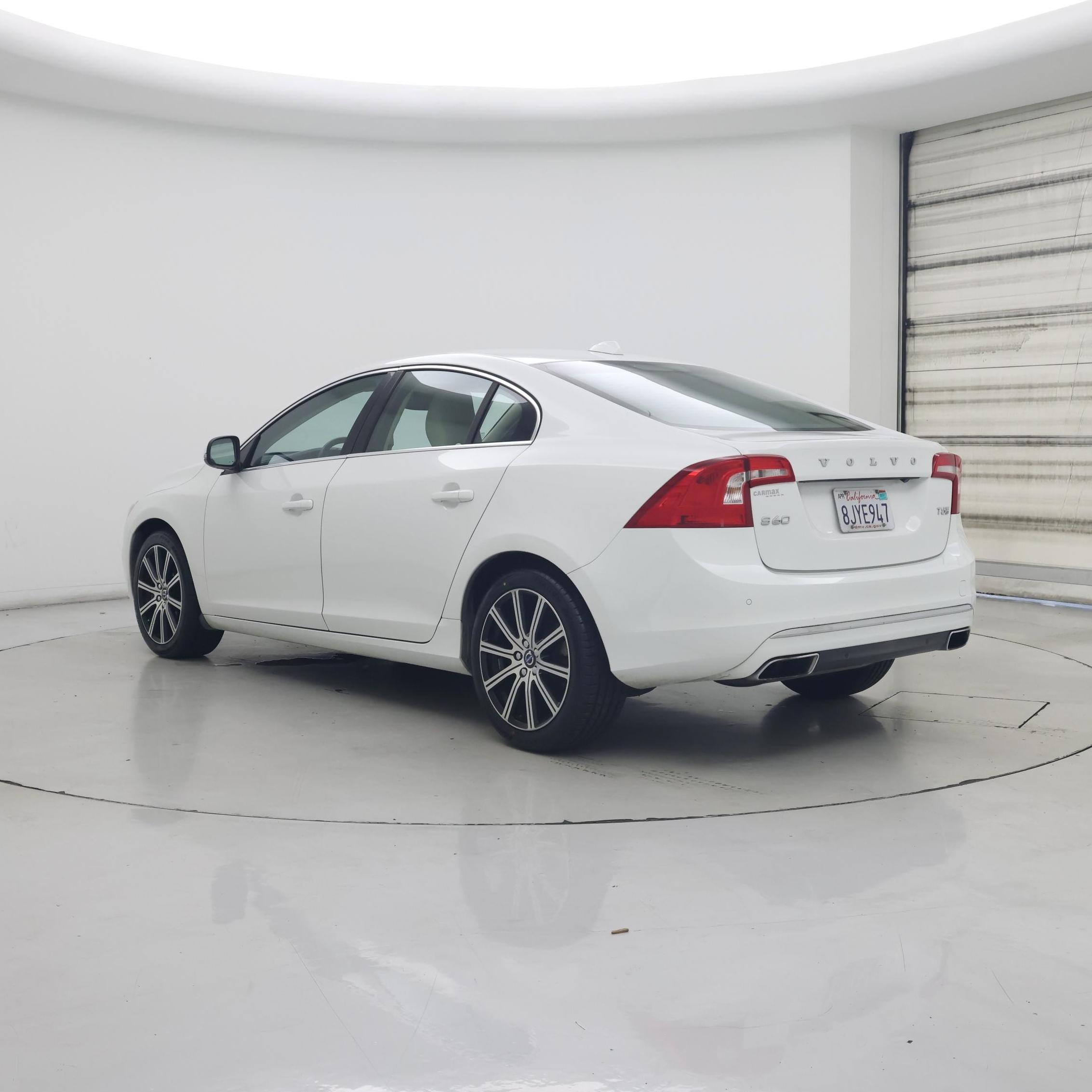 Thumbnail: 2016 Volvo S60 - 2