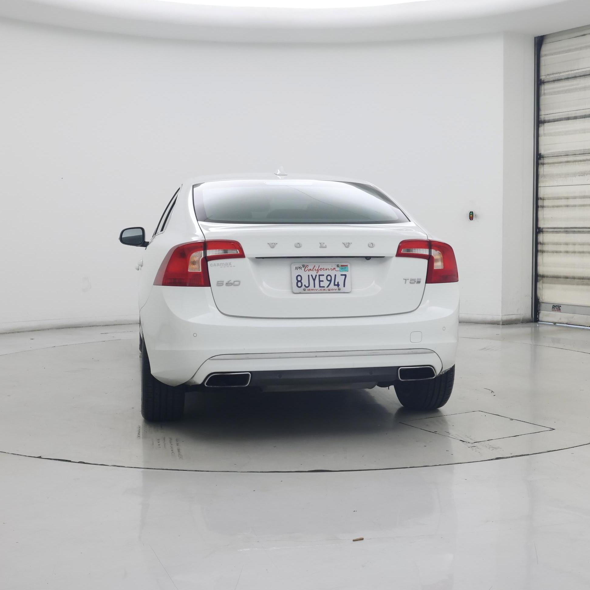 Thumbnail: 2016 Volvo S60 - 6