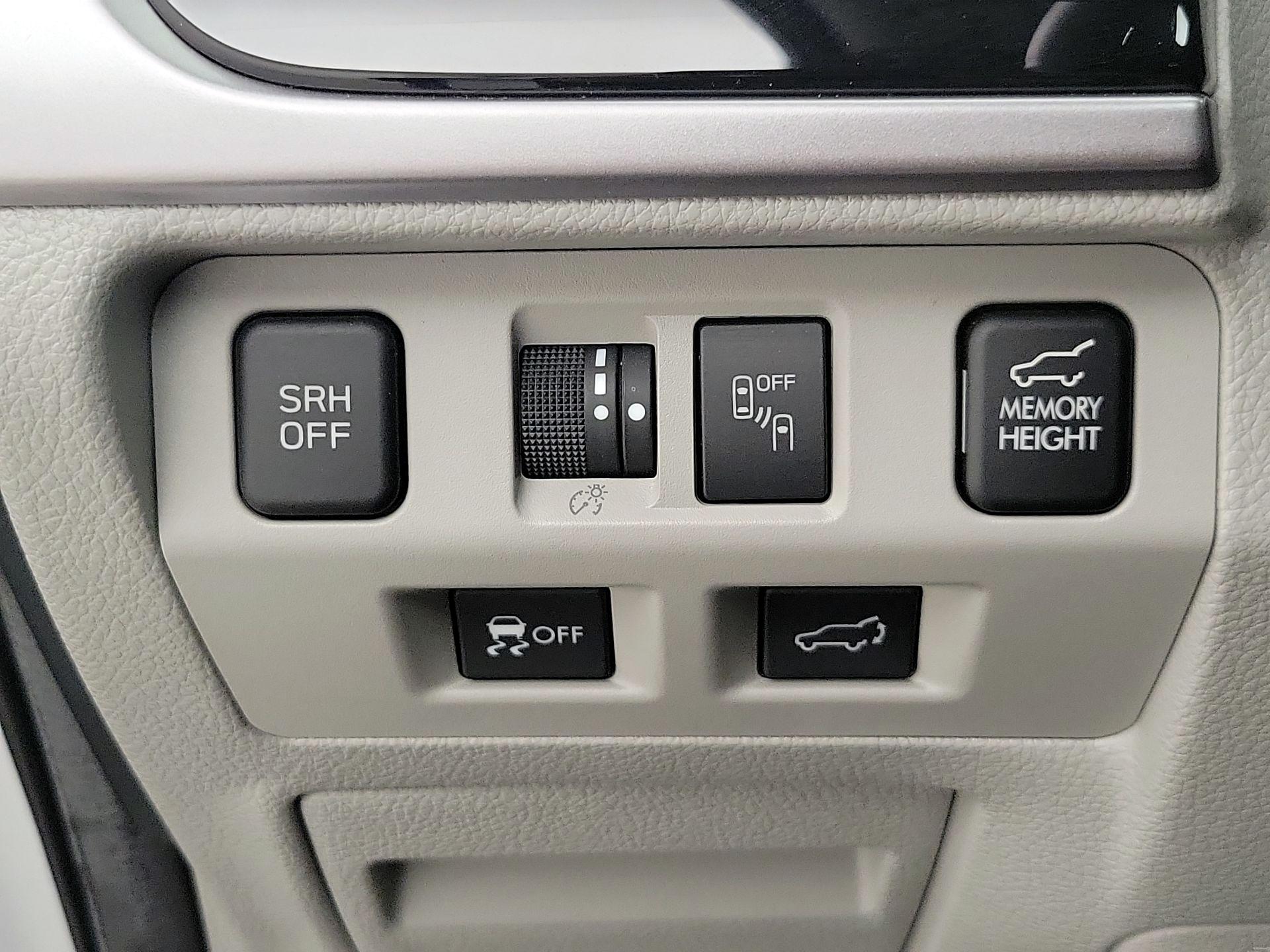 Thumbnail: 2017 Subaru Forester - 13