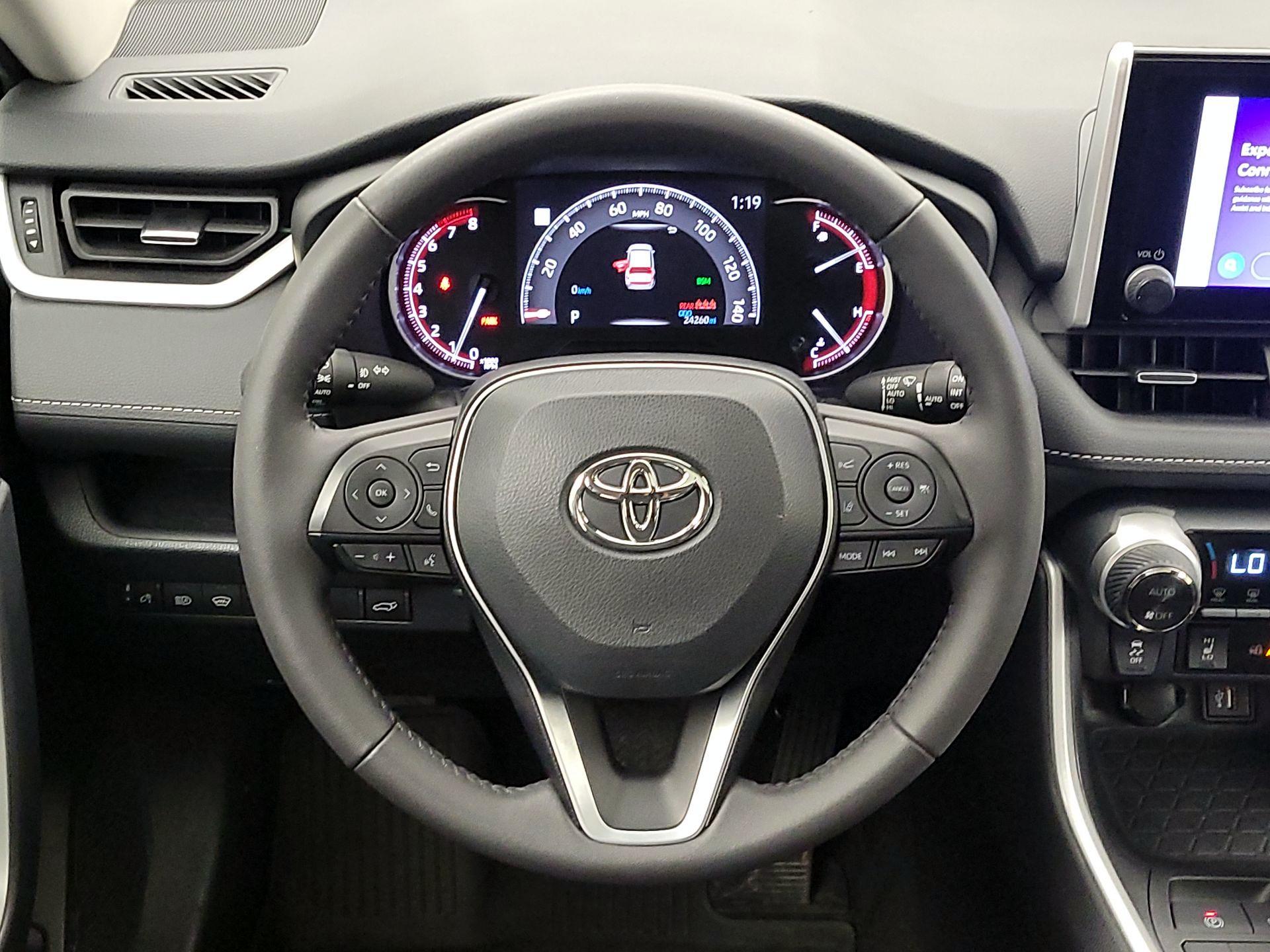 Thumbnail: 2024 Toyota RAV4 - 10