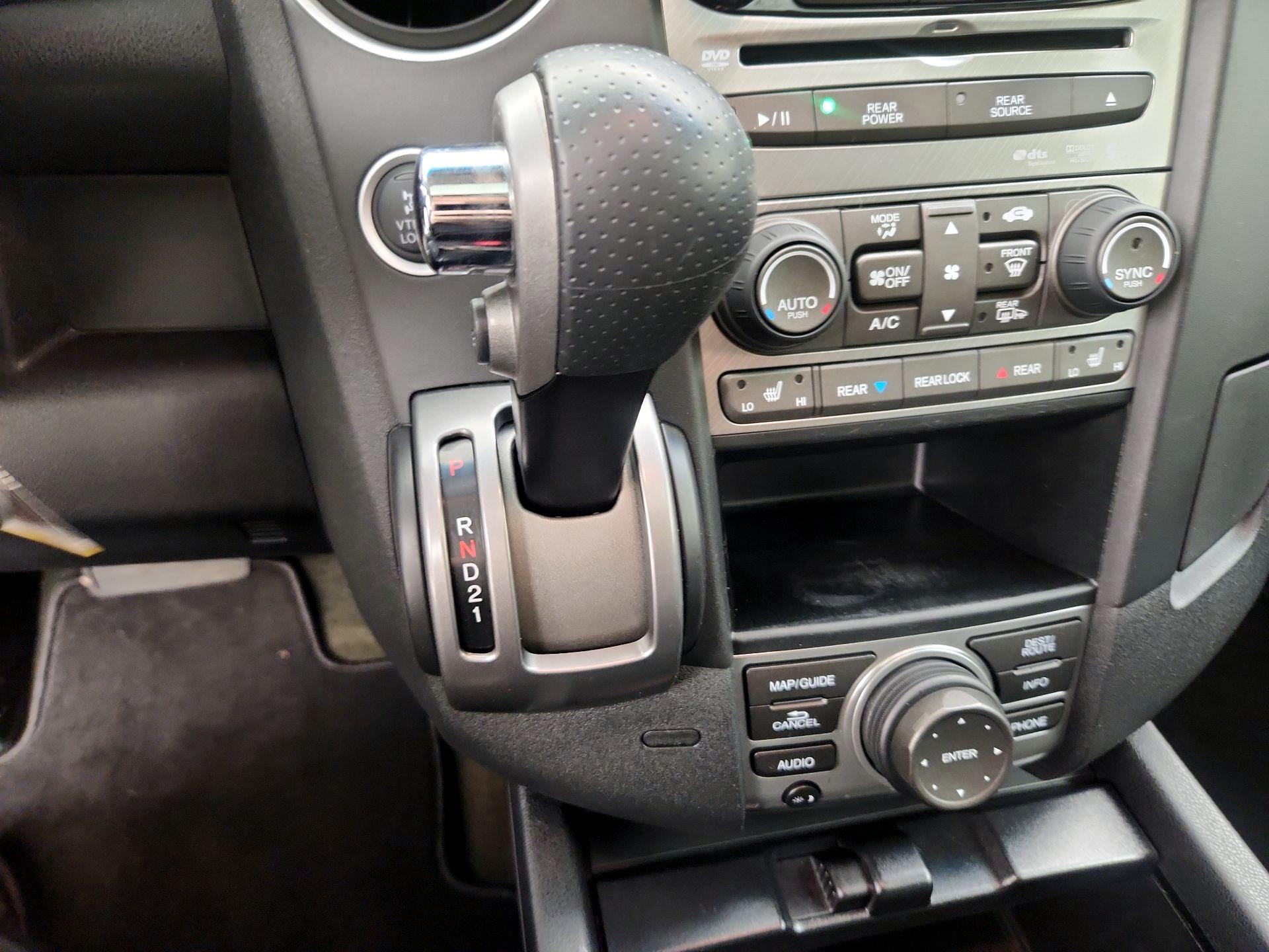 Thumbnail: 2014 Honda Pilot - 17
