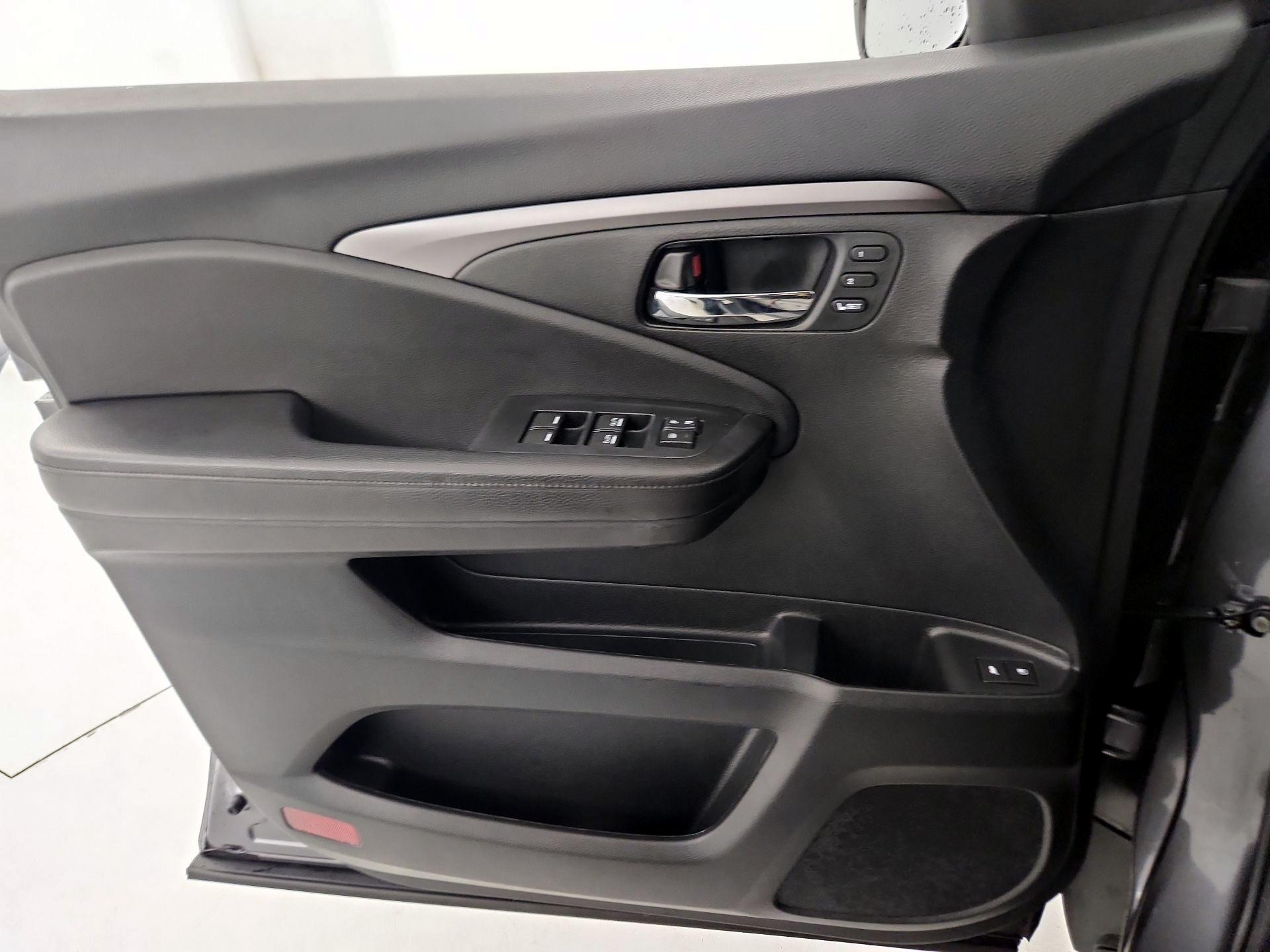 Thumbnail: 2021 Honda Passport - 12