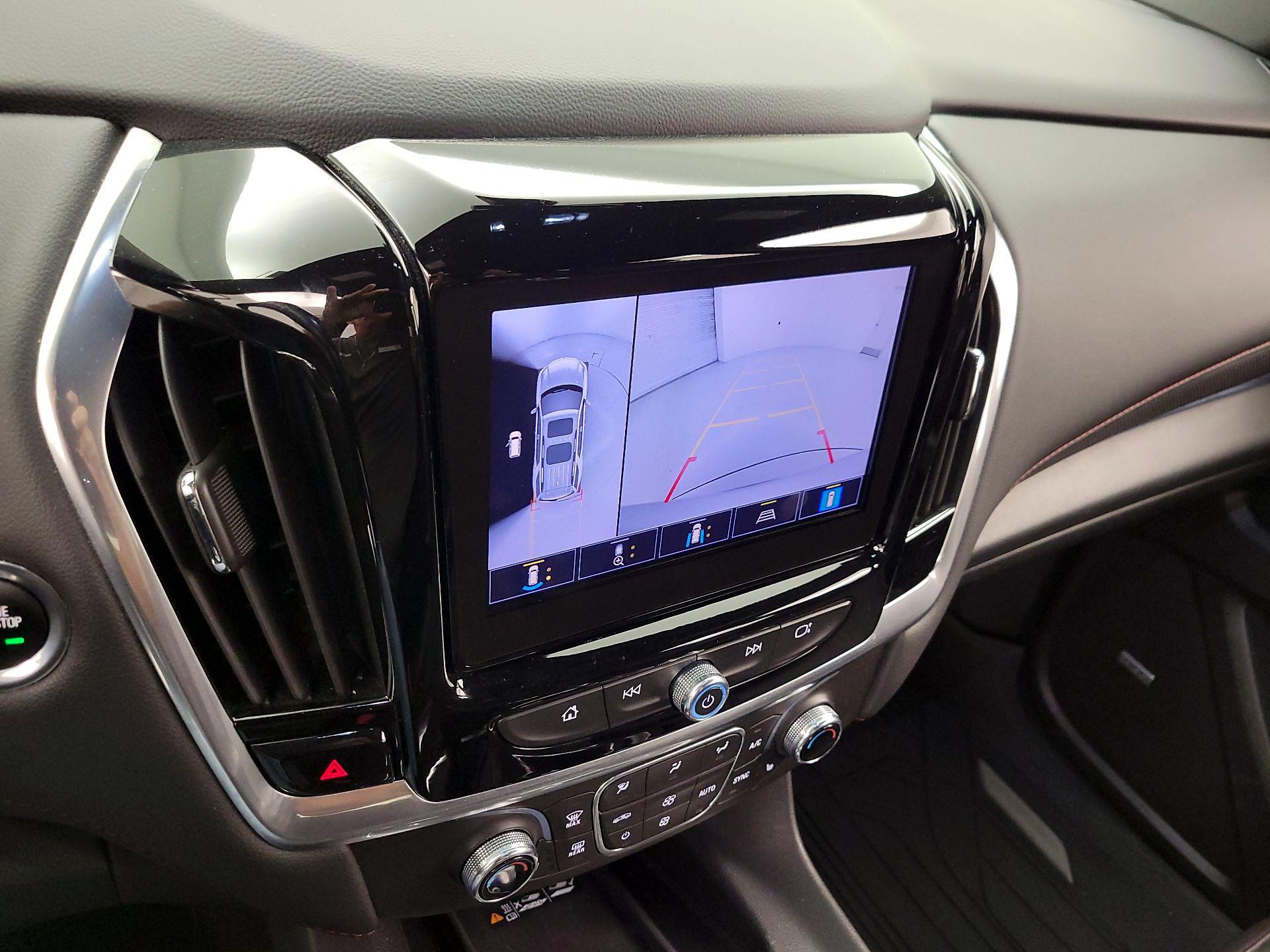 Thumbnail: 2022 Chevrolet Traverse - 15