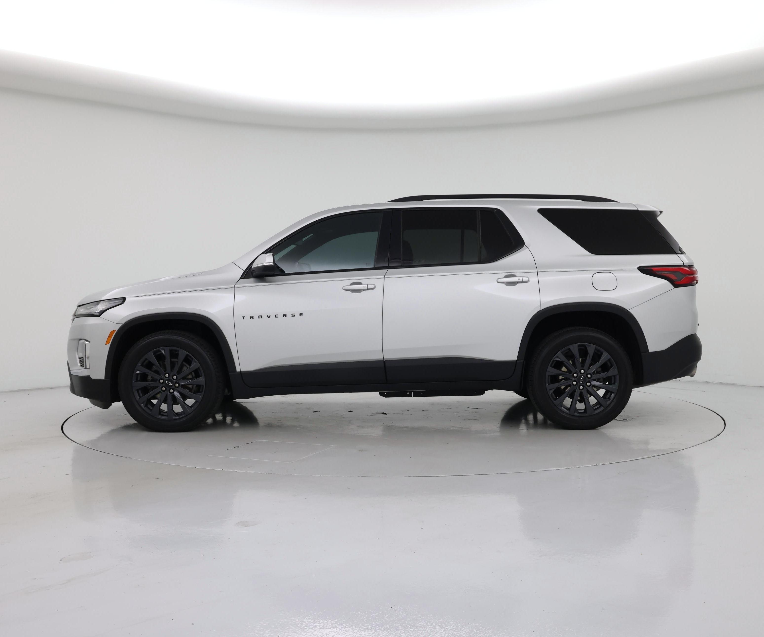 Thumbnail: 2022 Chevrolet Traverse - 3