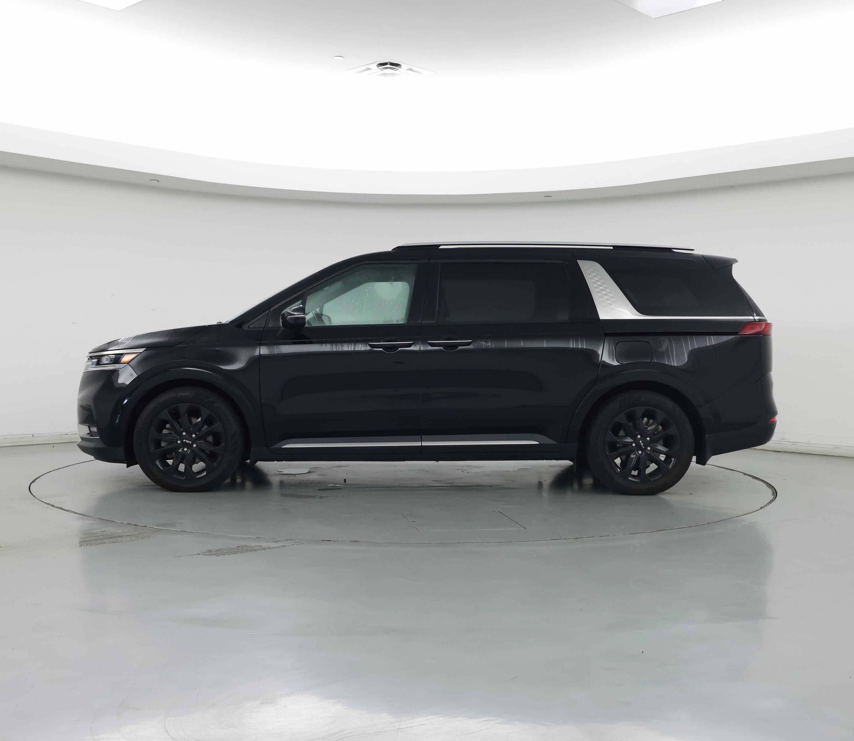 Thumbnail: 2024 Kia Carnival - 3