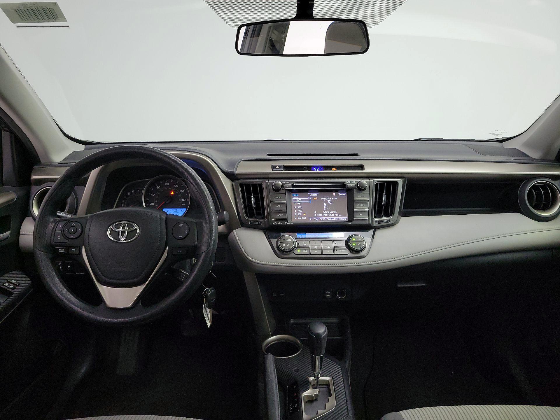 Thumbnail: 2015 Toyota RAV4 - 9