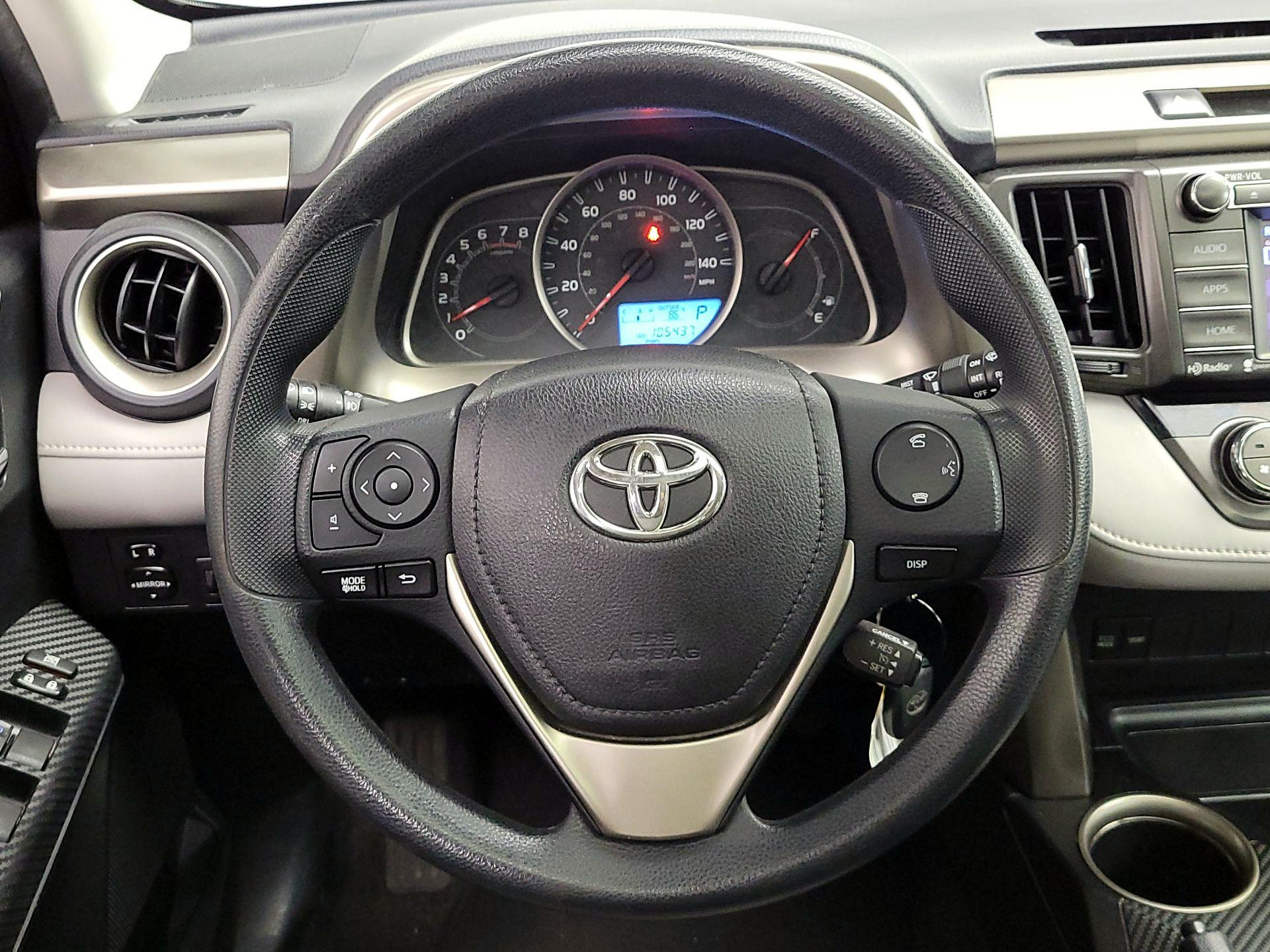 Thumbnail: 2015 Toyota RAV4 - 10