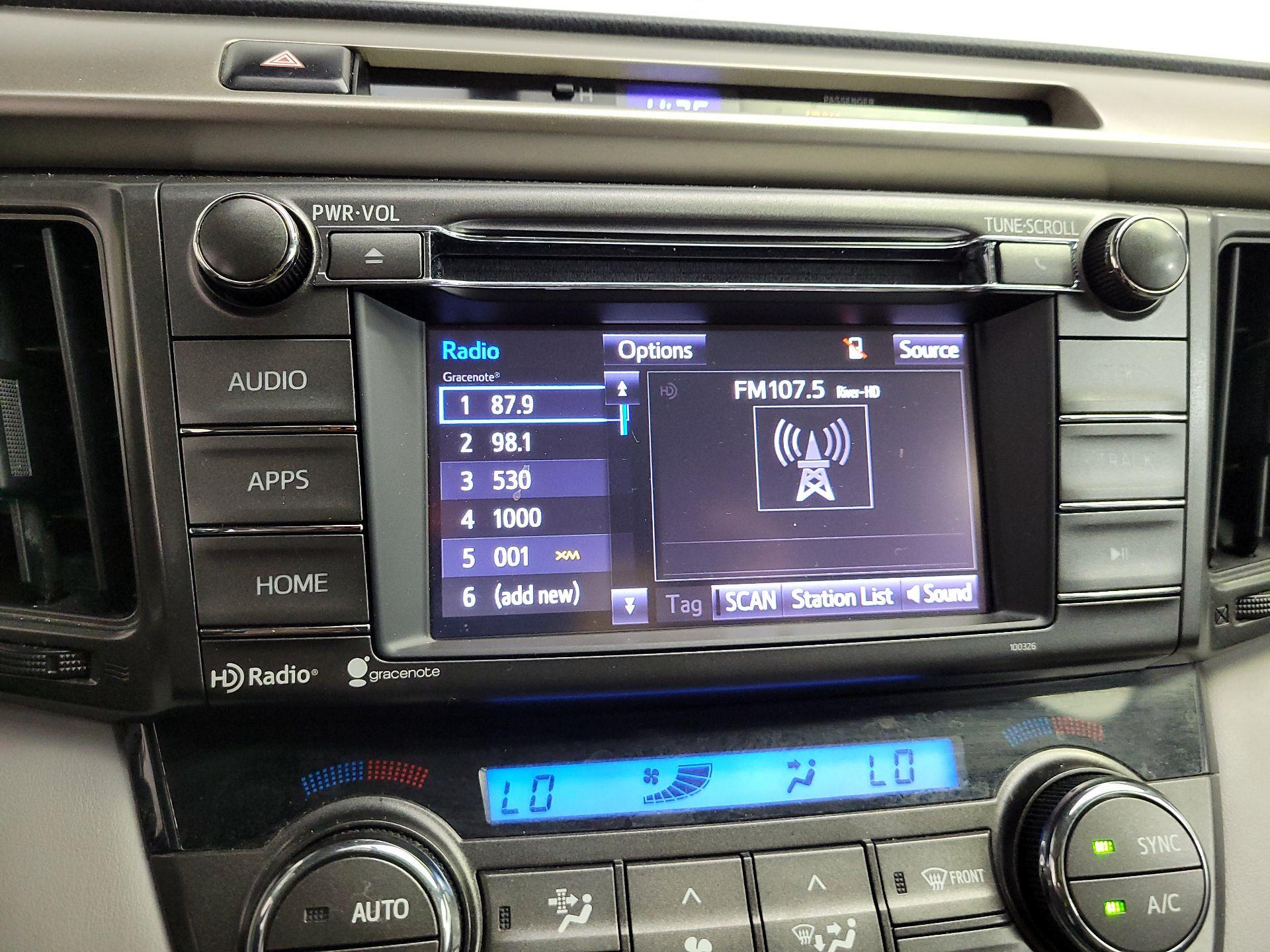 Thumbnail: 2015 Toyota RAV4 - 15