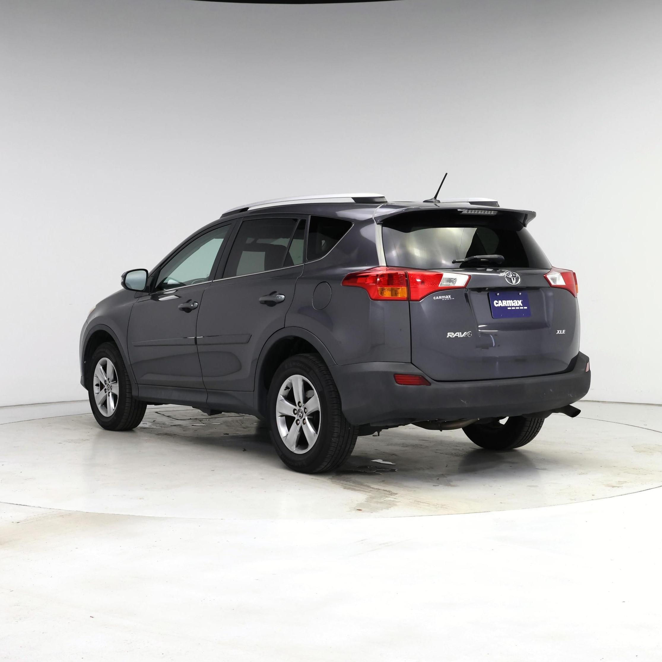 Thumbnail: 2015 Toyota RAV4 - 2