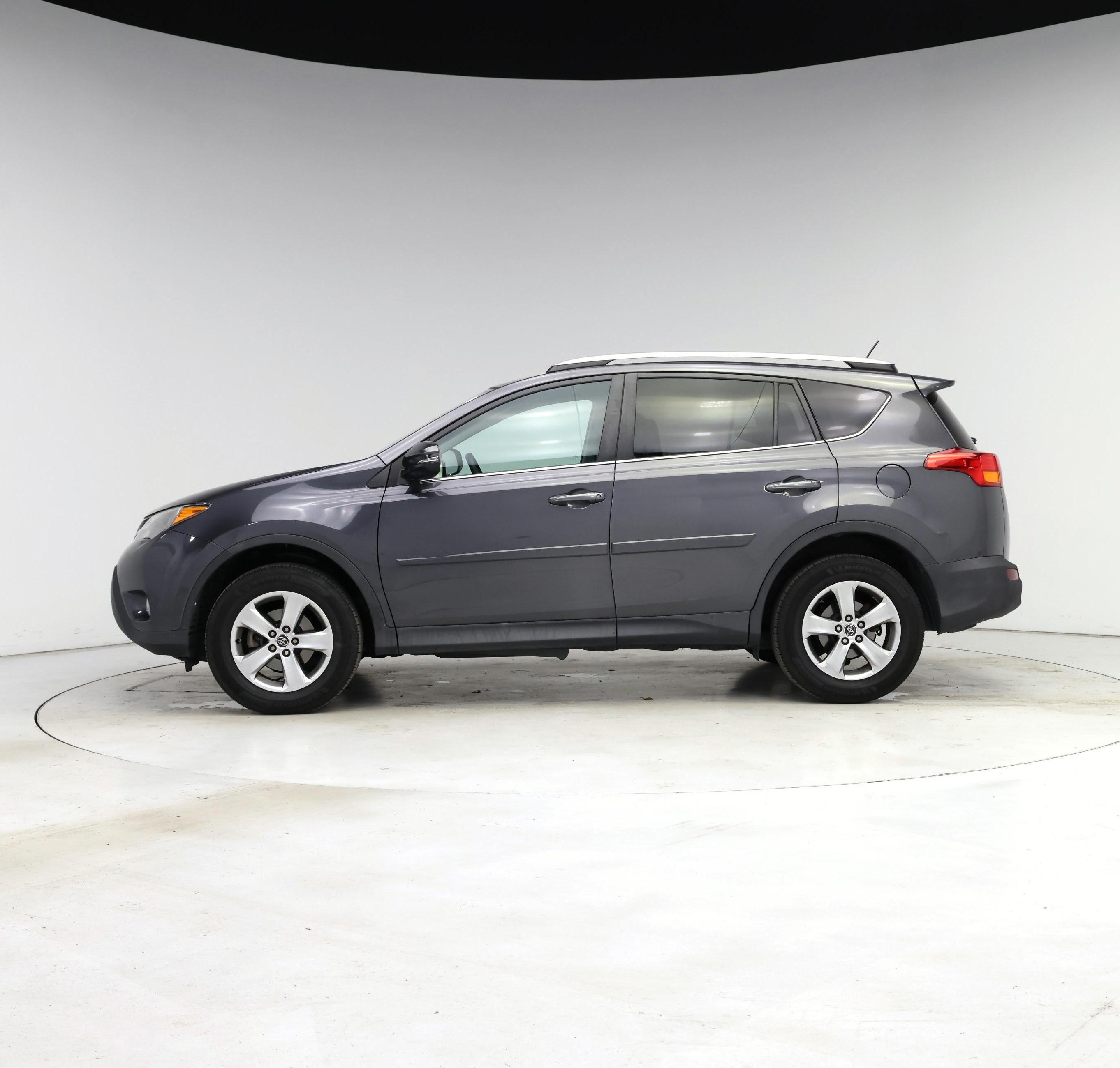 Thumbnail: 2015 Toyota RAV4 - 3