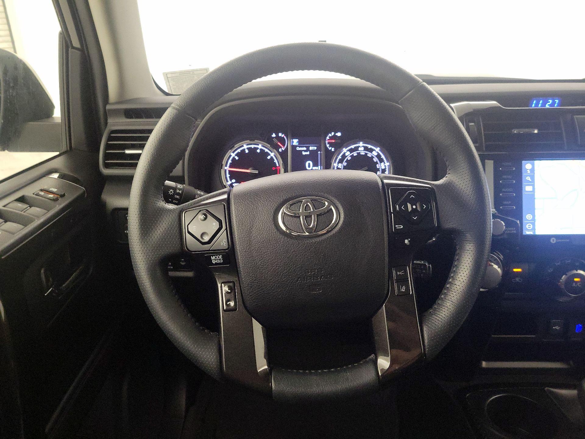Thumbnail: 2022 Toyota 4Runner - 10