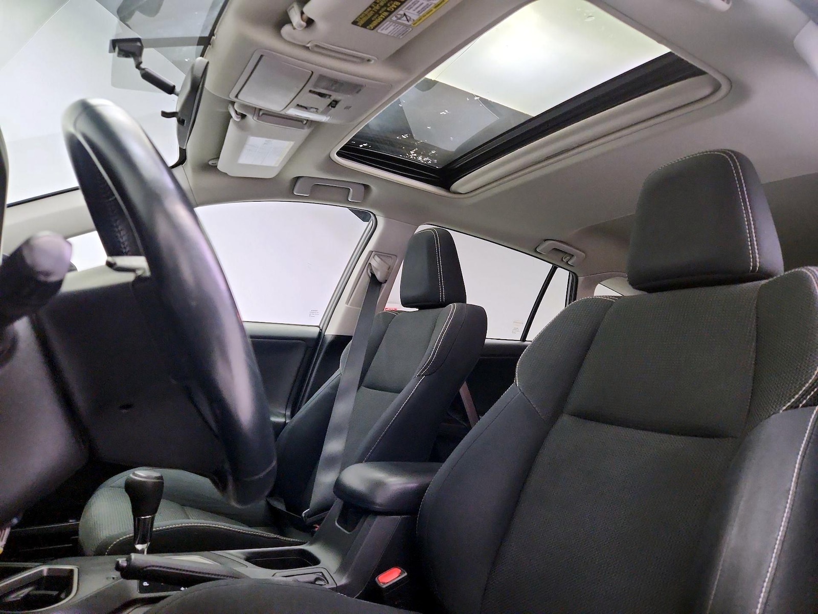 2016 Toyota RAV4 XLE - Photo 20