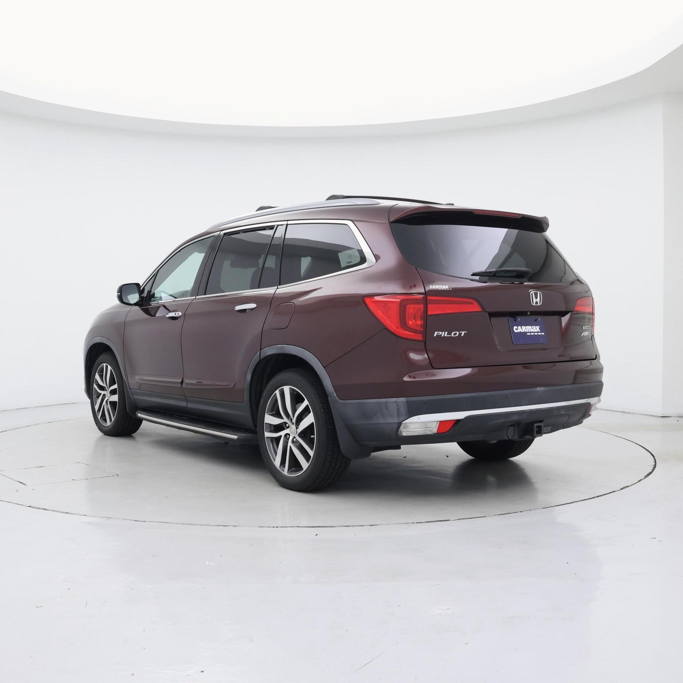 Thumbnail: 2017 Honda Pilot - 2