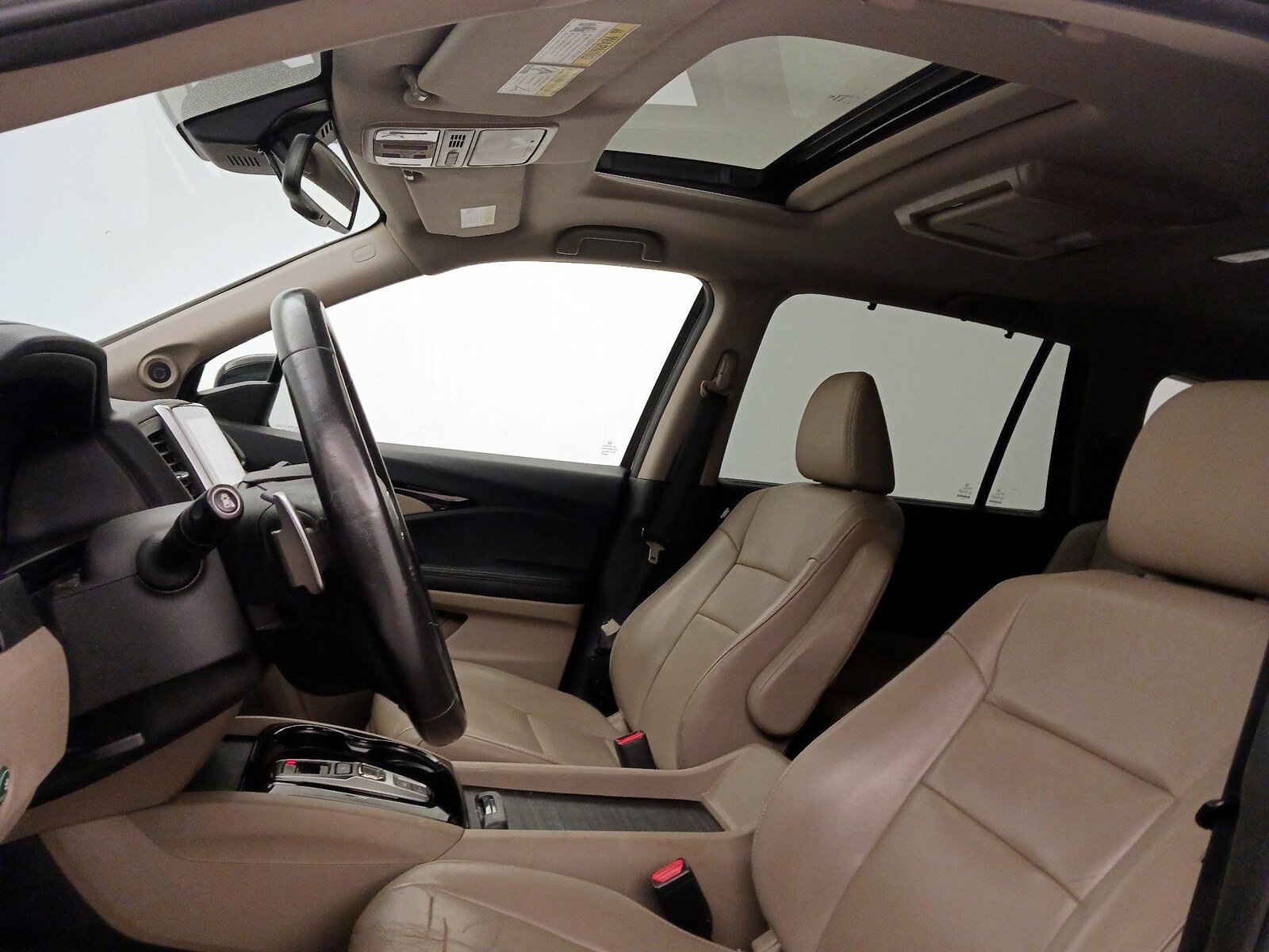 Sunroof(s) & Overhead Airbags