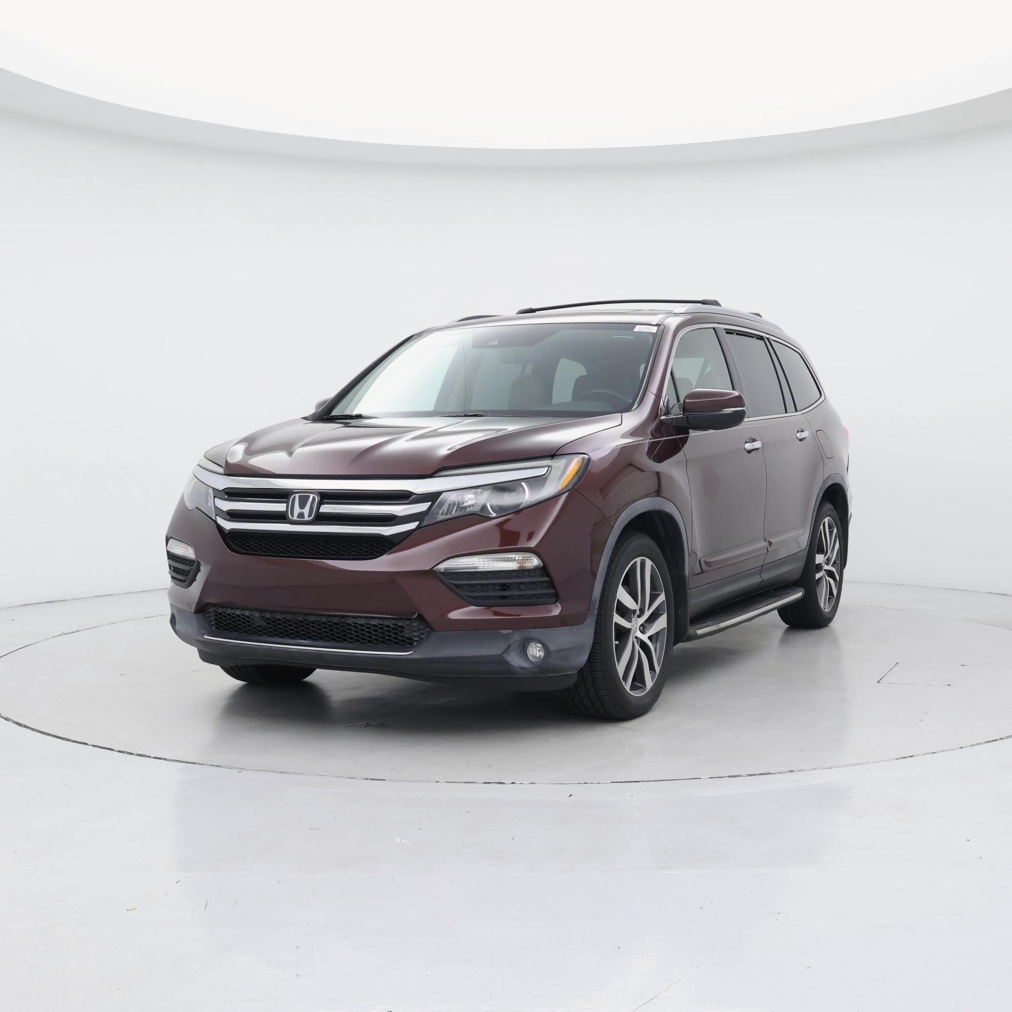 Thumbnail: 2017 Honda Pilot - 4