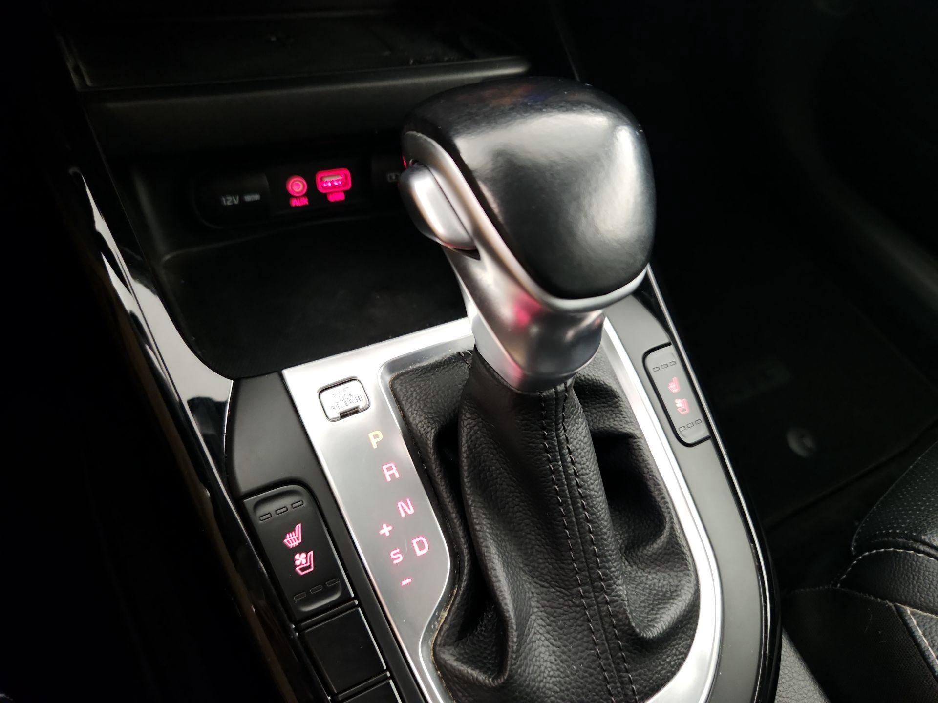 Thumbnail: 2019 Kia Forte - 17