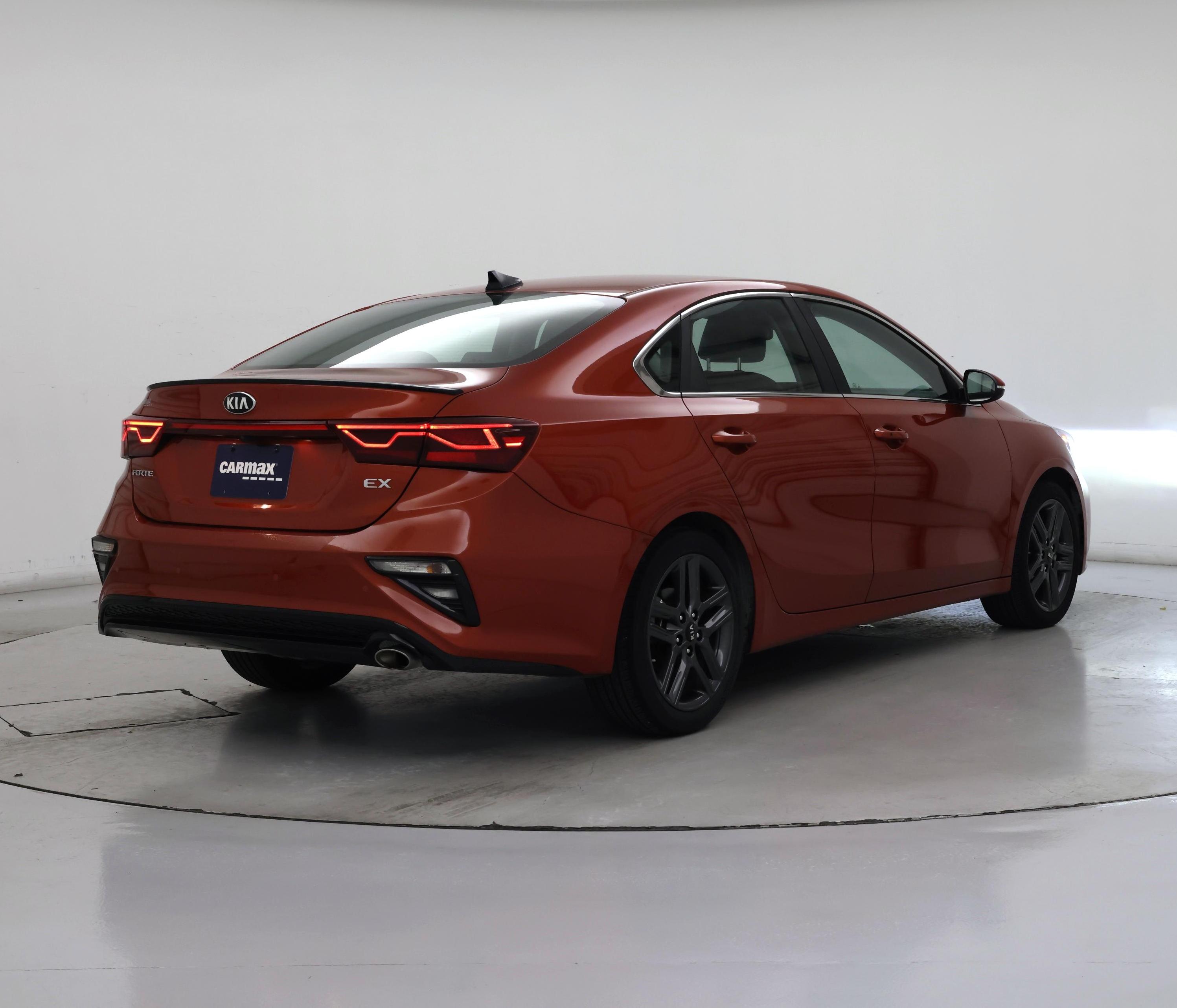 Thumbnail: 2019 Kia Forte - 8