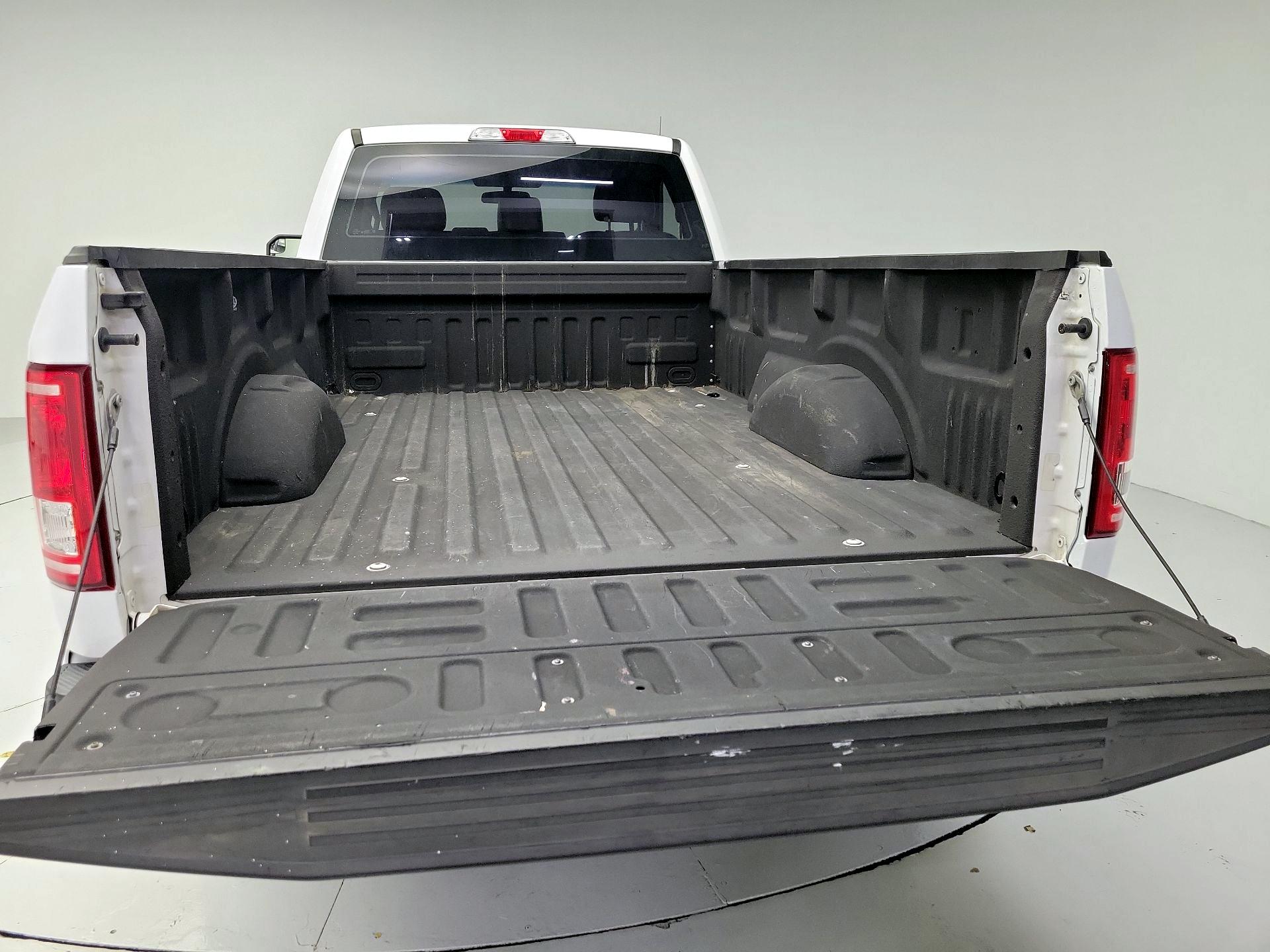 Thumbnail: 2017 Ford F-150 - 20