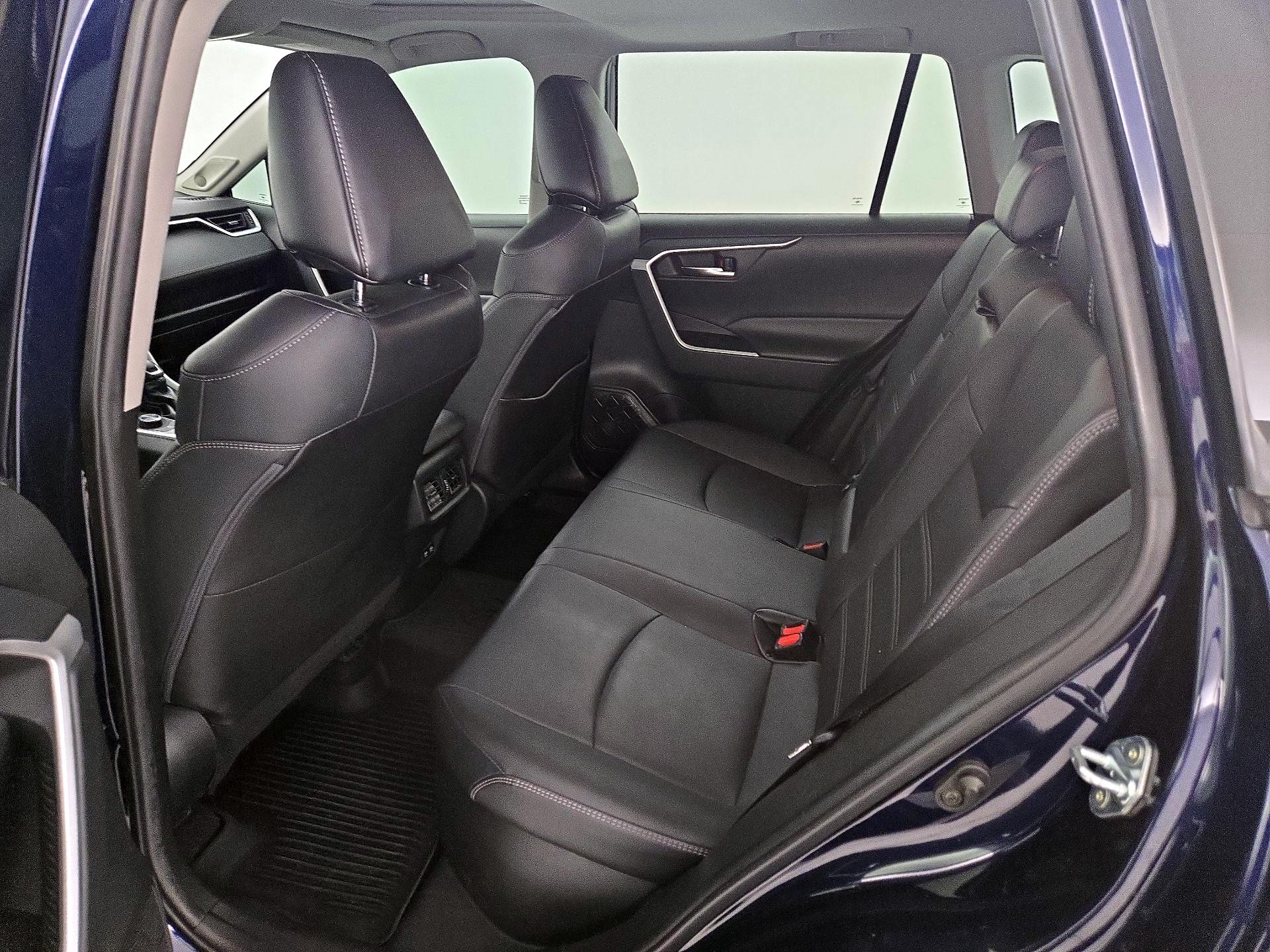 Thumbnail: 2021 Toyota RAV4 - 20