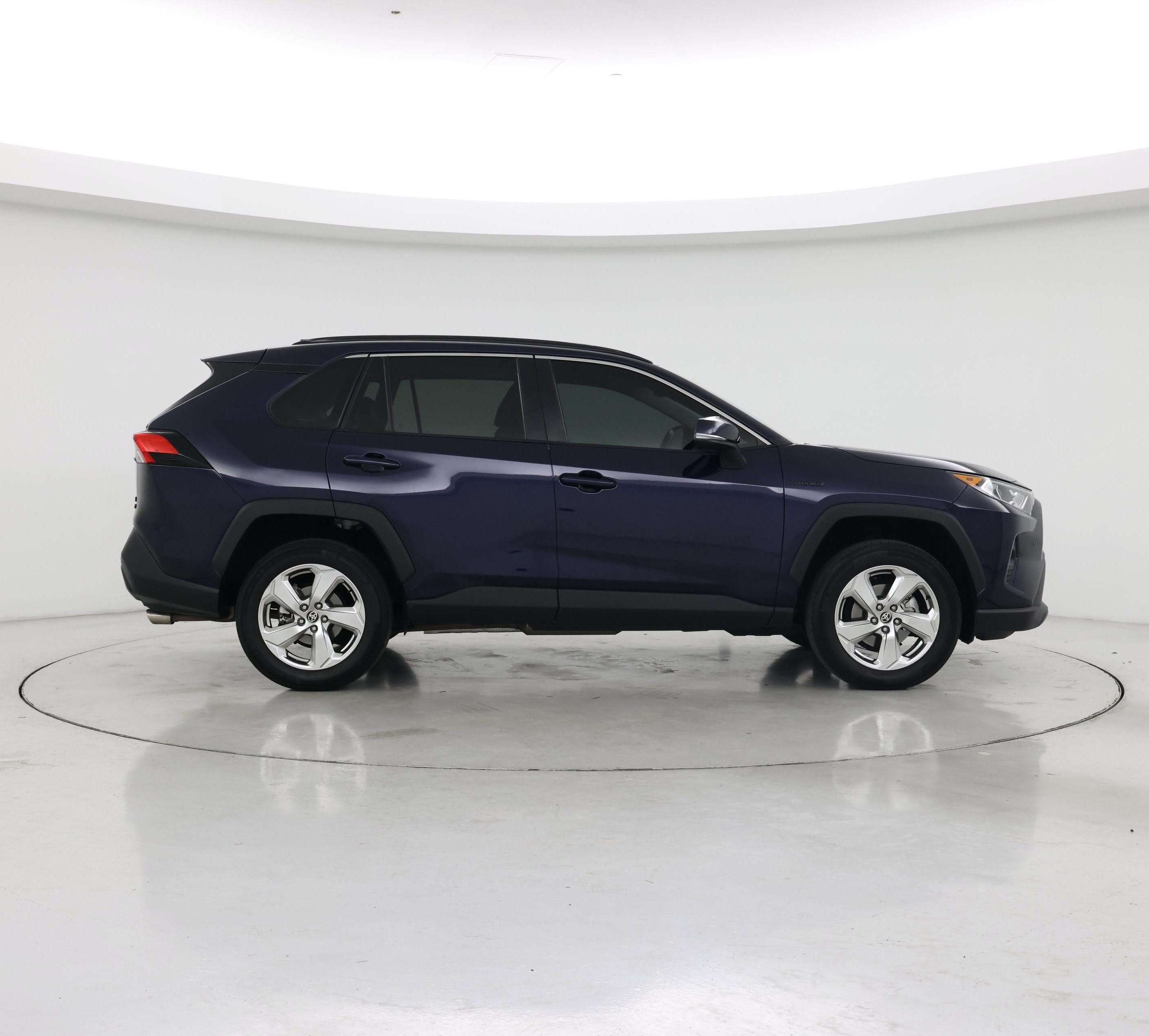 Thumbnail: 2021 Toyota RAV4 - 7