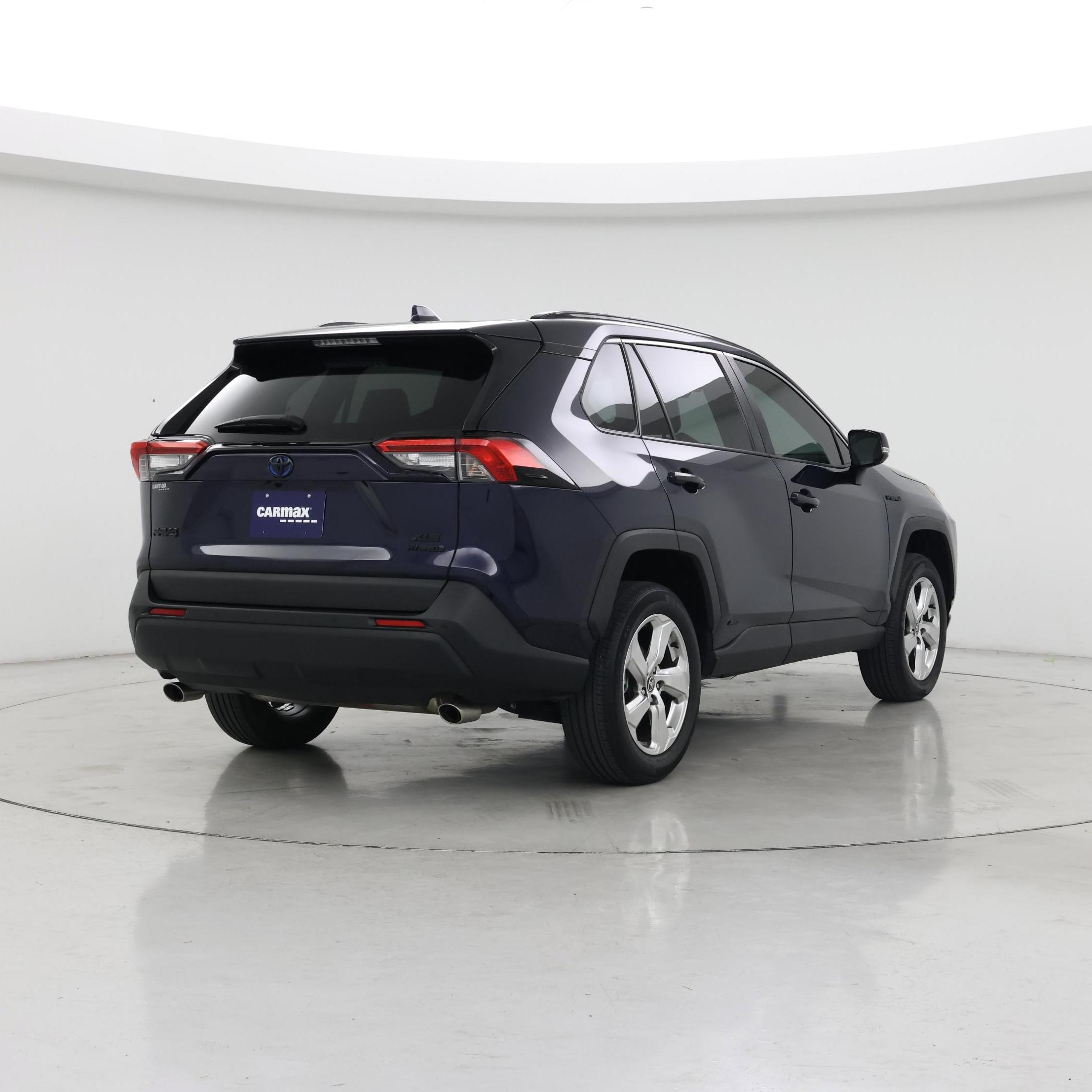 Thumbnail: 2021 Toyota RAV4 - 8