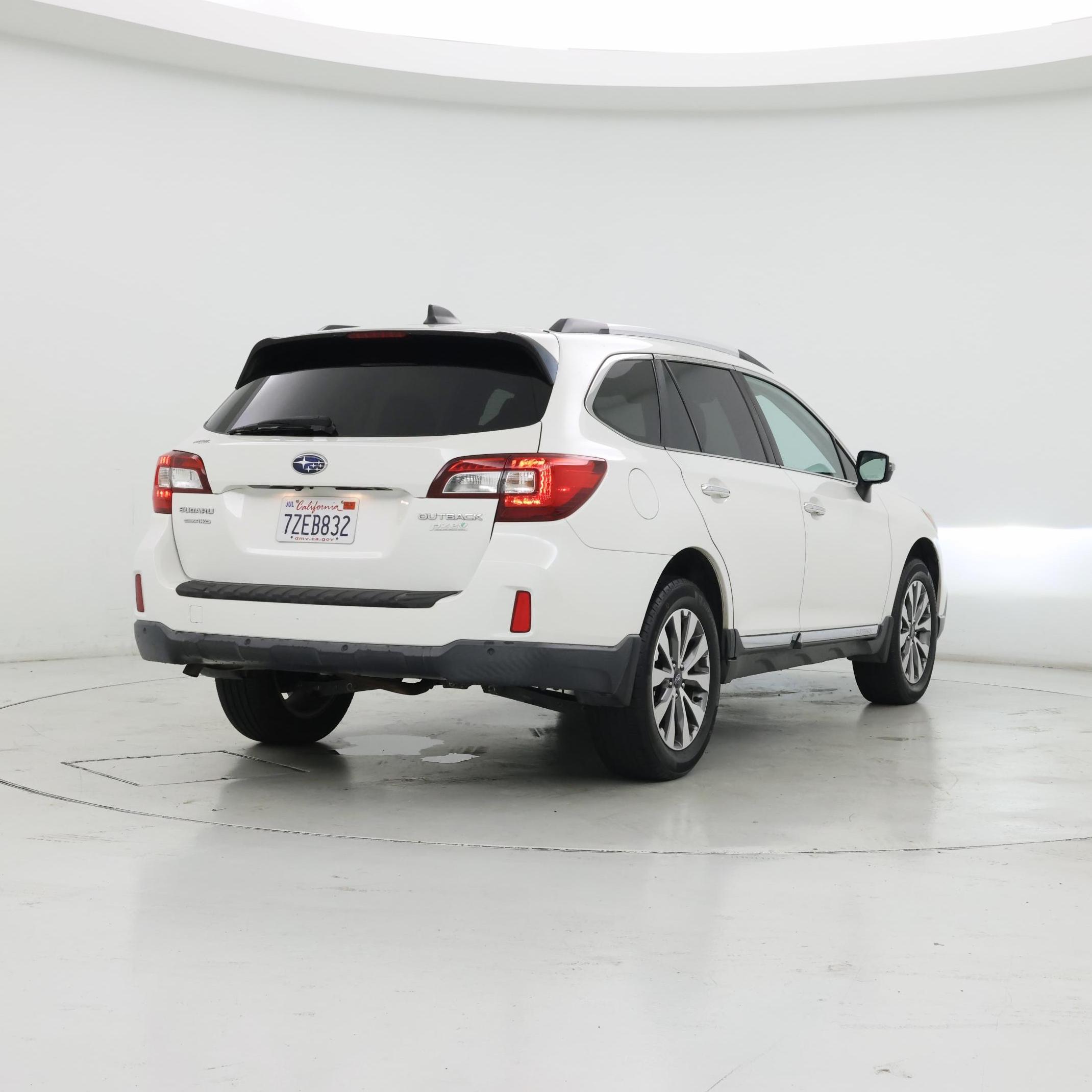 Thumbnail: 2017 Subaru Outback - 8