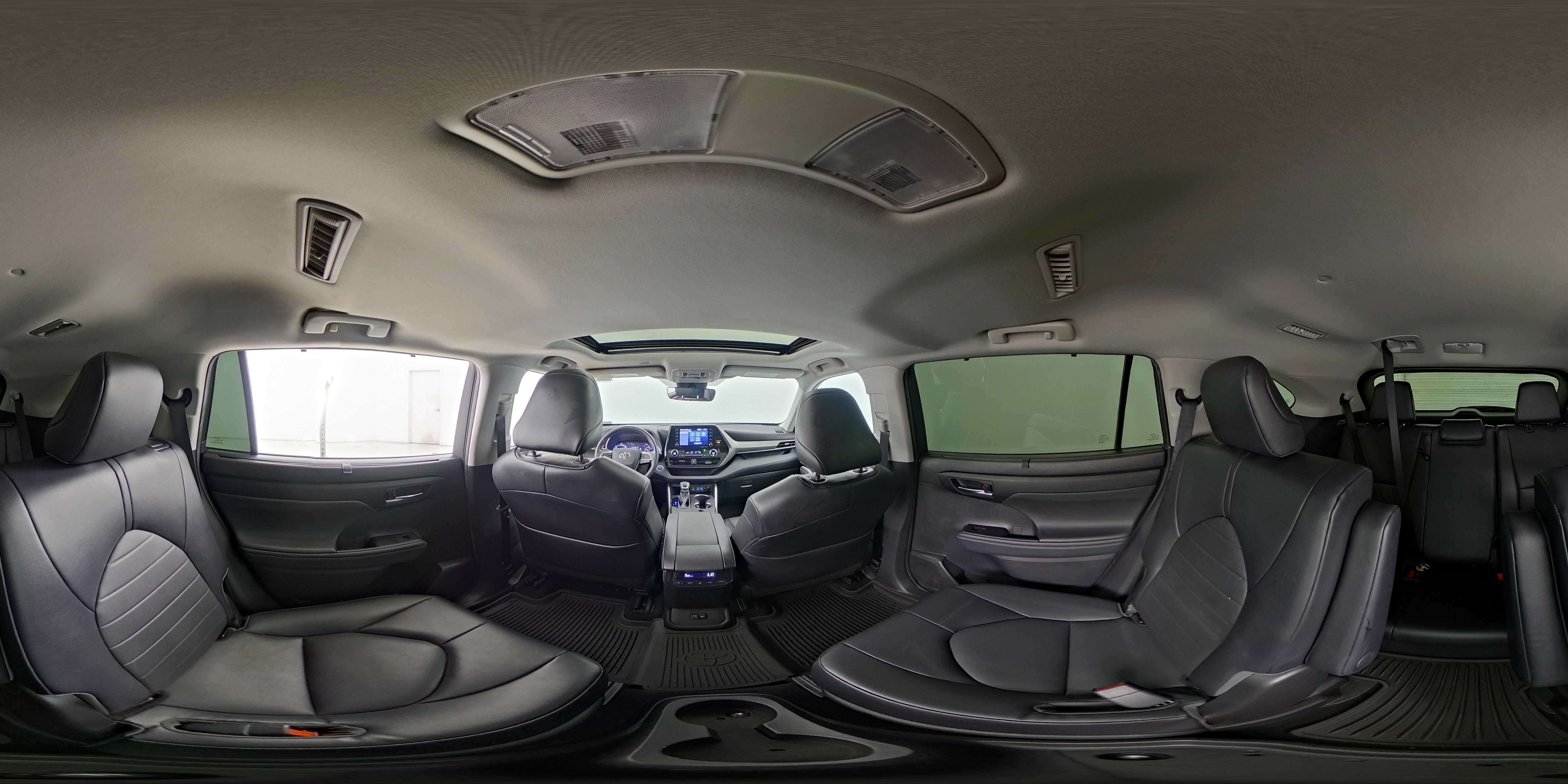 2022 Toyota Highlander XLE - Photo 26