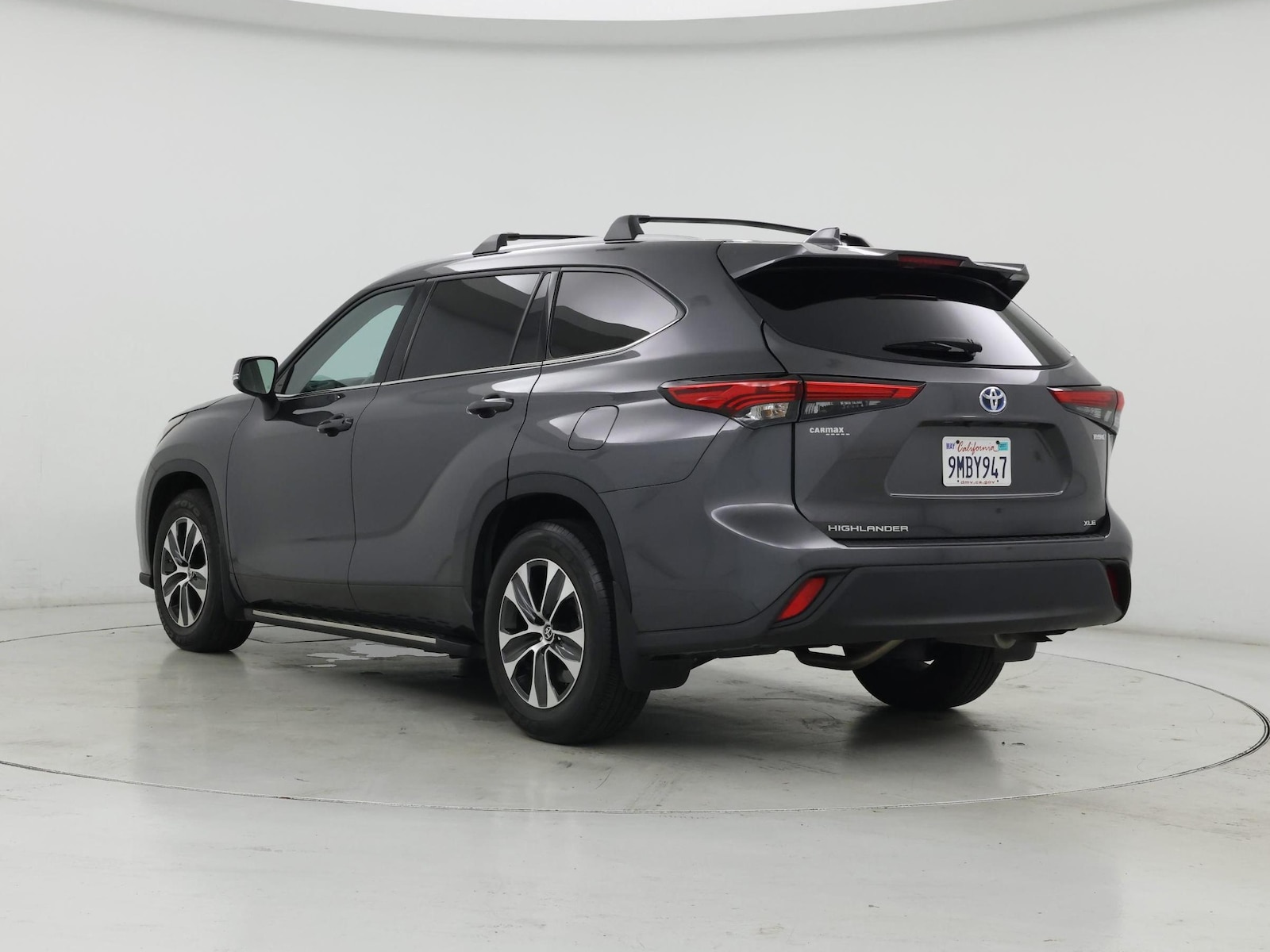 2022 Toyota Highlander XLE - Photo 3