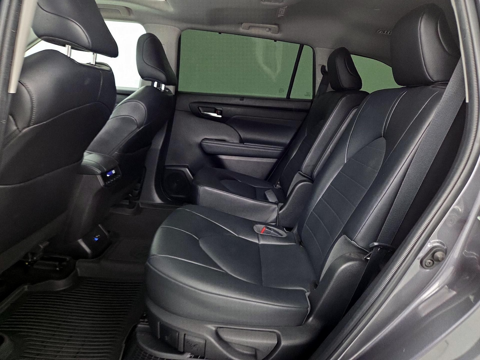 2022 Toyota Highlander XLE - Photo 20