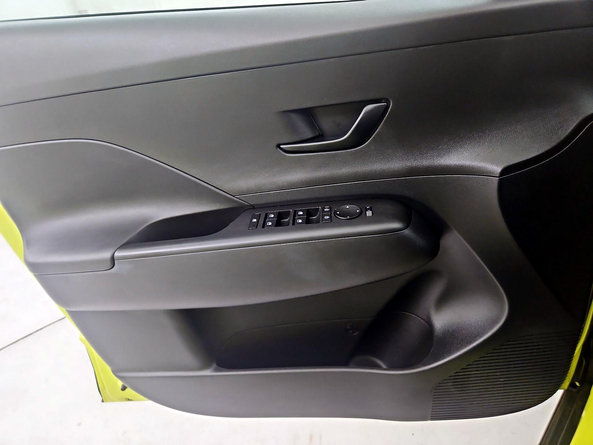 Thumbnail: 2025 Hyundai Kona - 12
