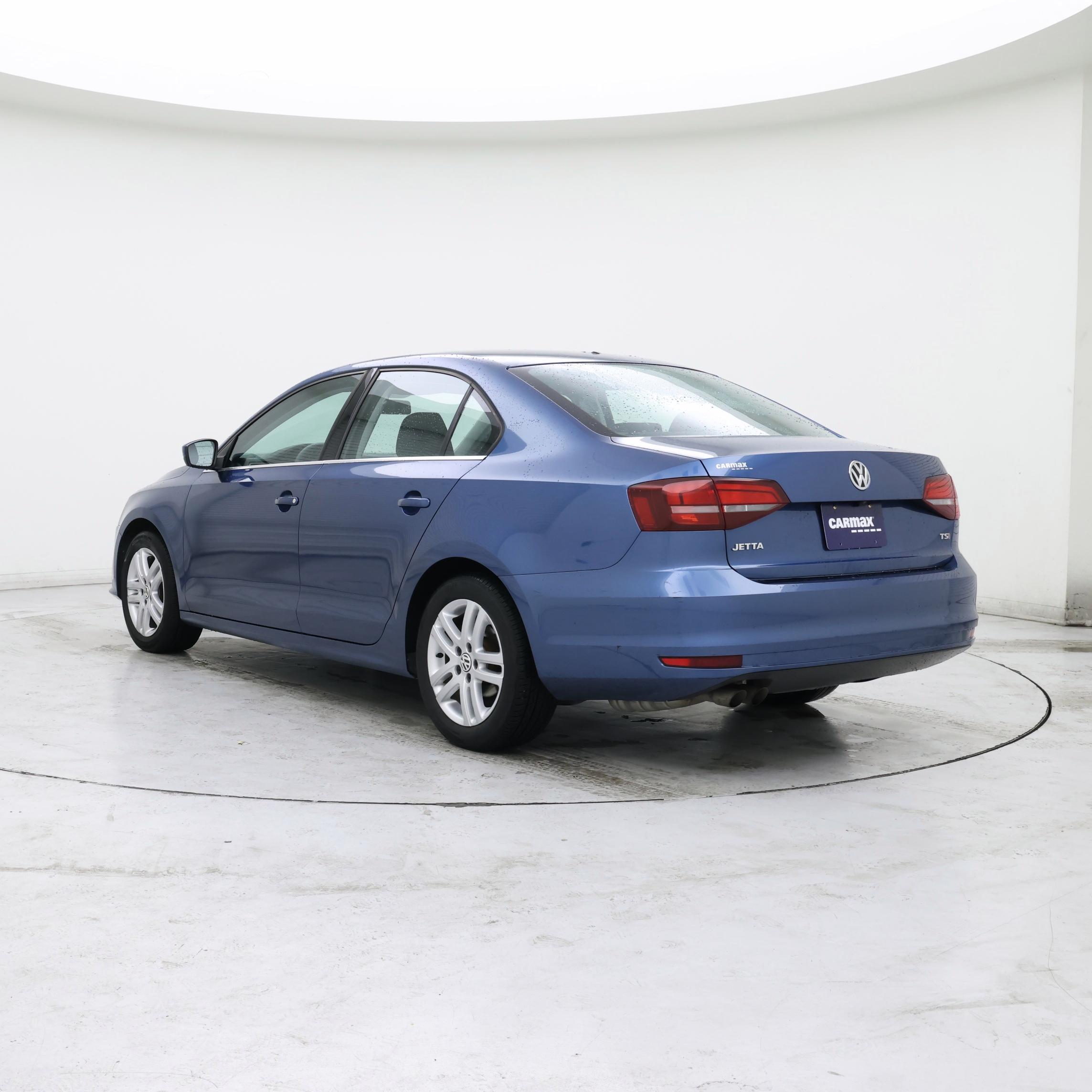 Thumbnail: 2017 Volkswagen Jetta - 2