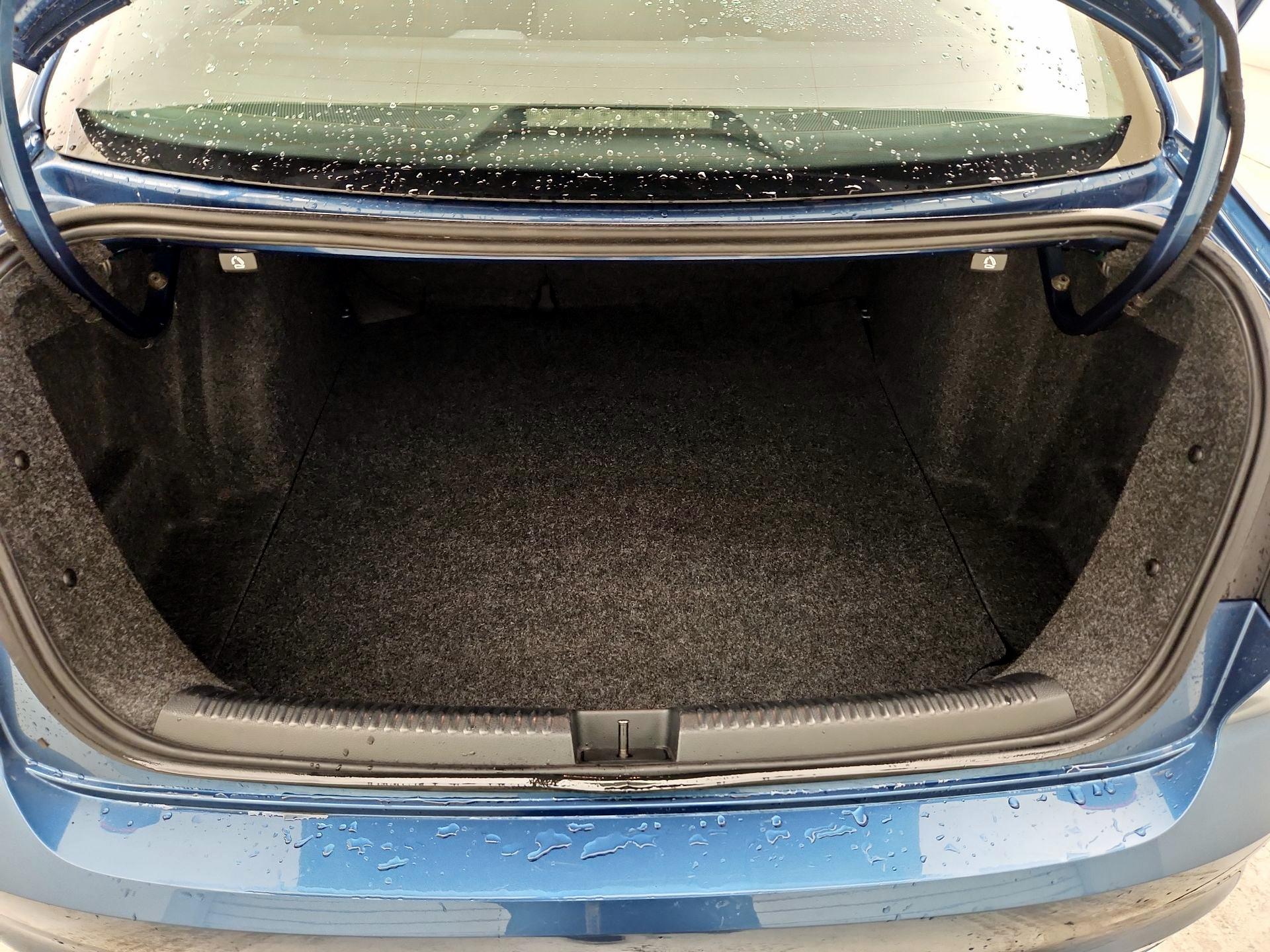 Thumbnail: 2017 Volkswagen Jetta - 20