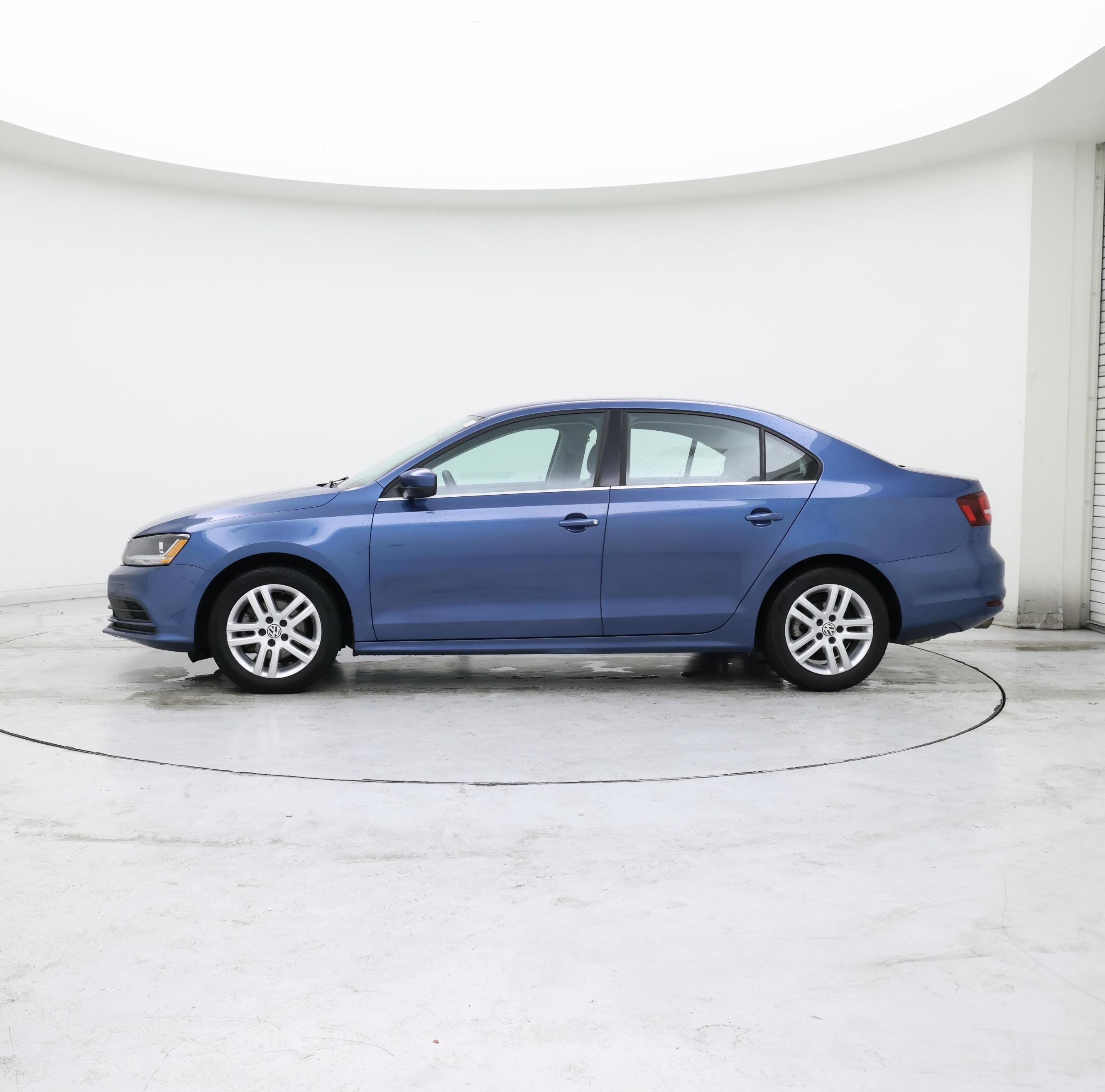 Thumbnail: 2017 Volkswagen Jetta - 3