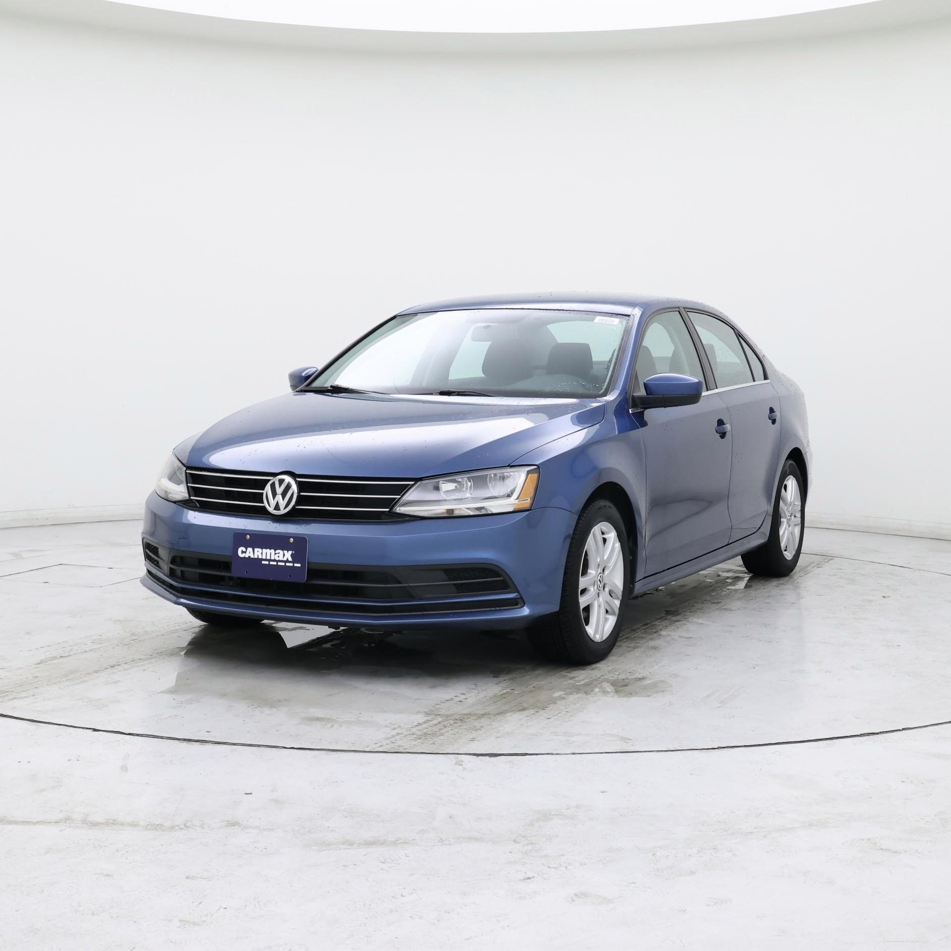 Thumbnail: 2017 Volkswagen Jetta - 4