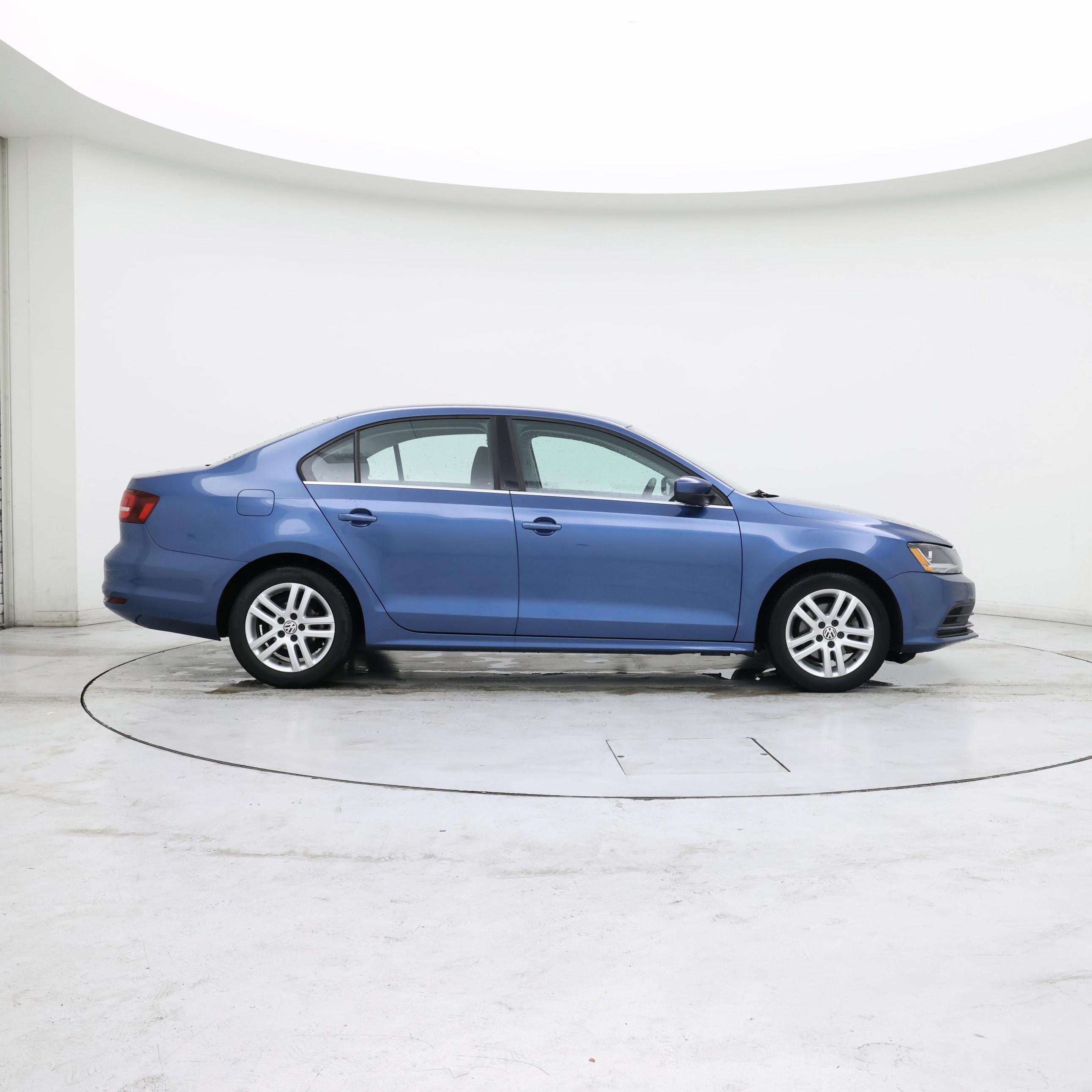 Thumbnail: 2017 Volkswagen Jetta - 7