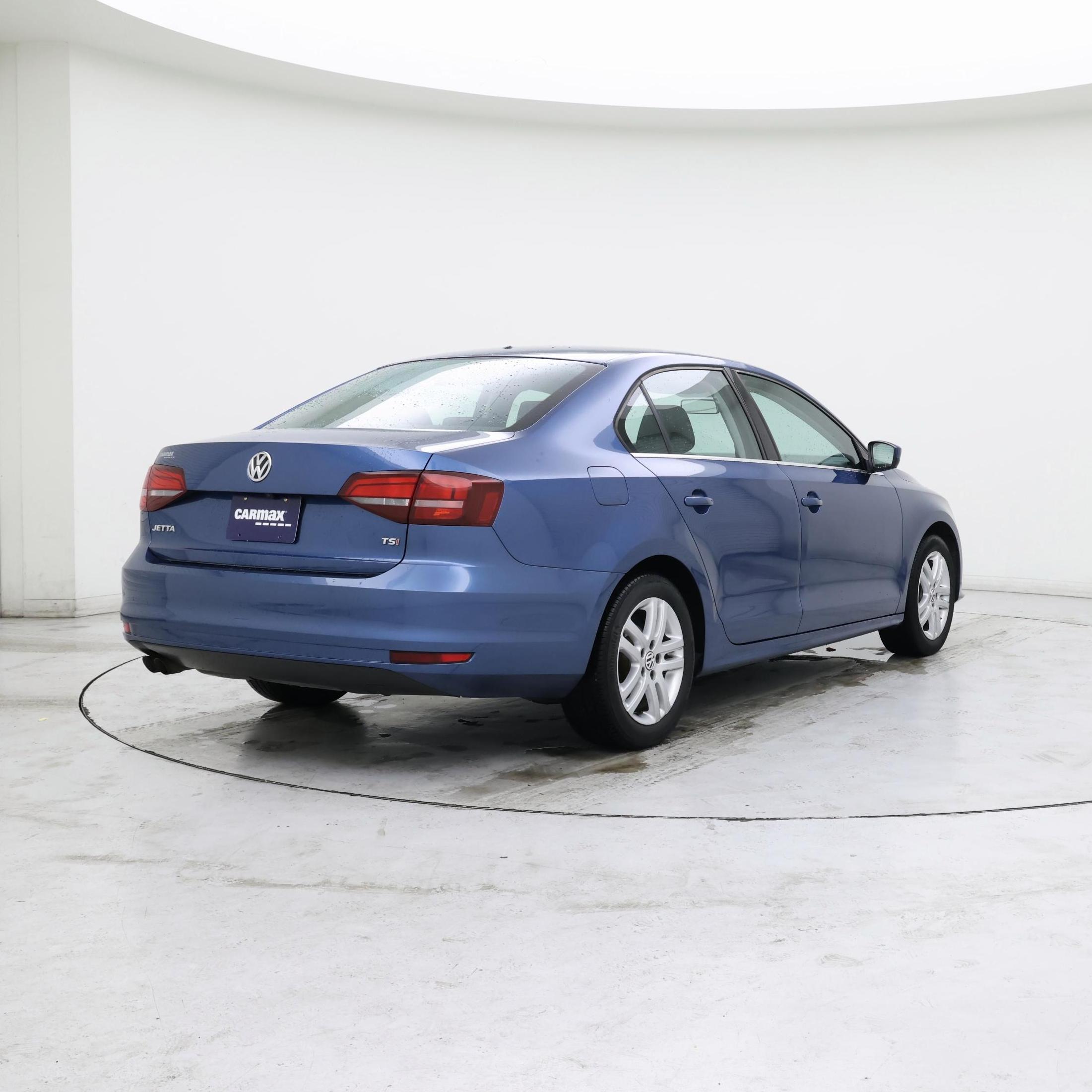 Thumbnail: 2017 Volkswagen Jetta - 8