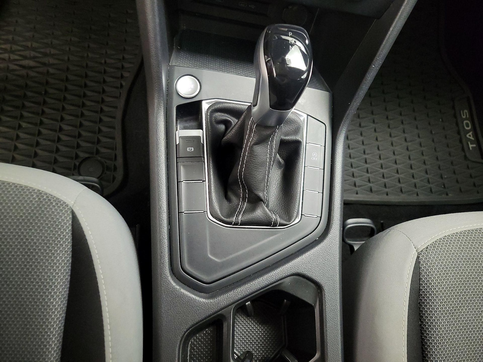 2022 Volkswagen Taos S - Photo 18