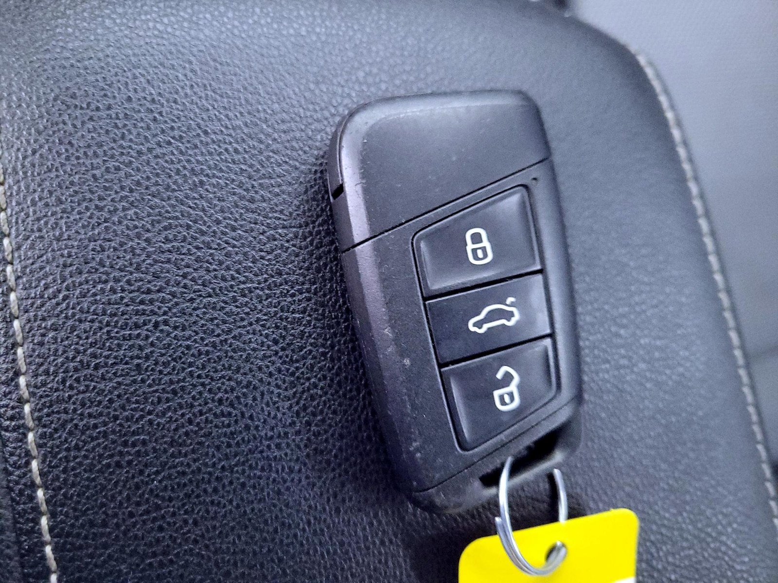 2022 Volkswagen Taos S - Photo 23