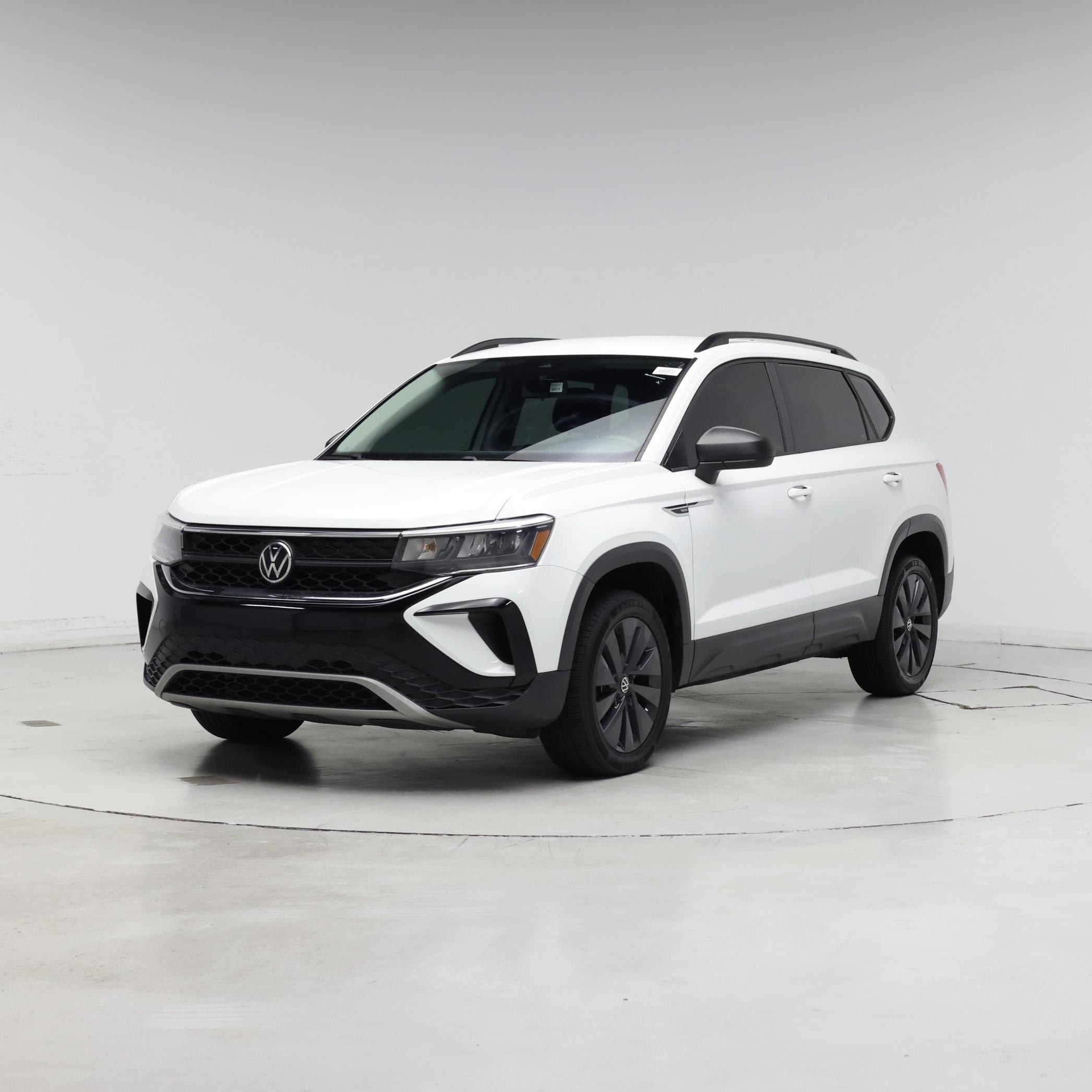 Thumbnail: 2022 Volkswagen Taos - 4