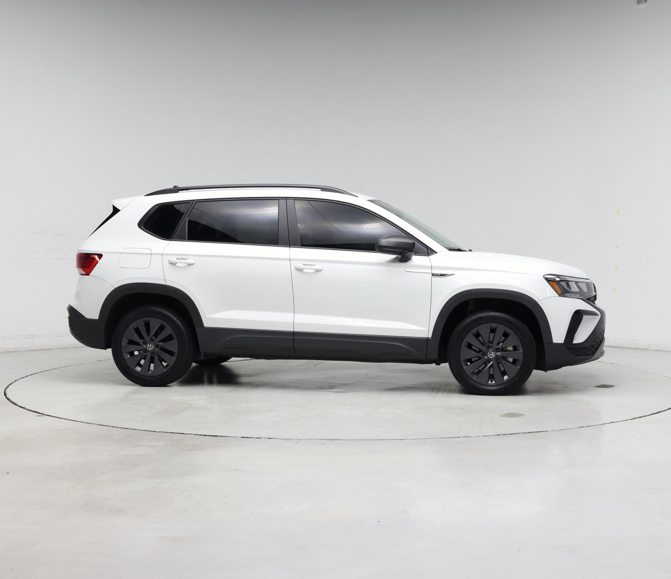 Thumbnail: 2022 Volkswagen Taos - 7